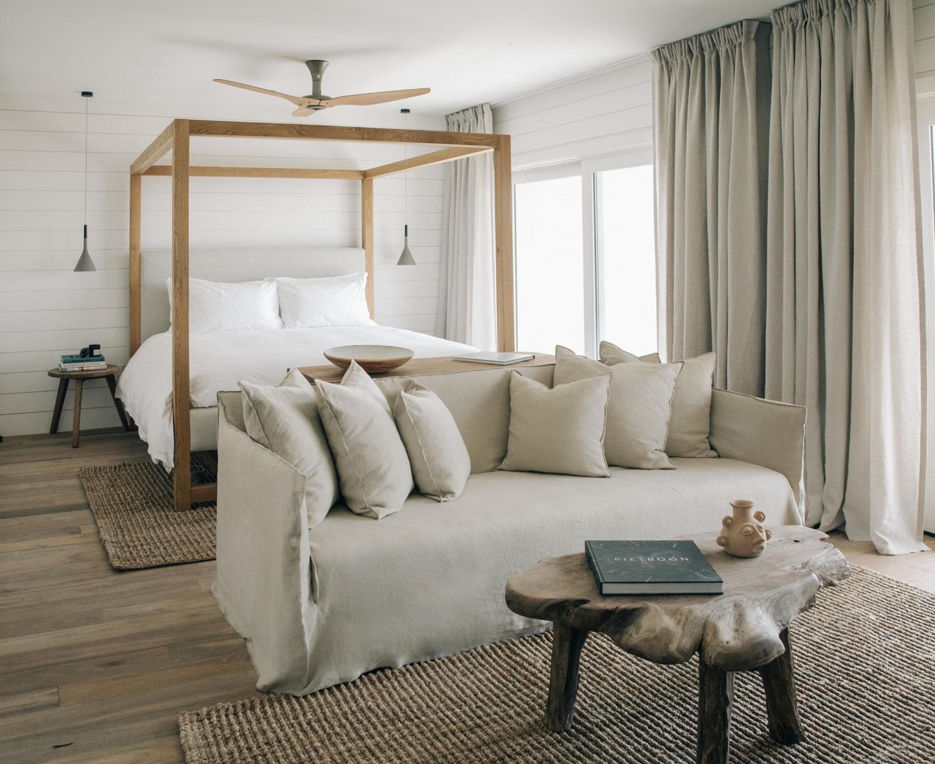 The Surfrider Hotel