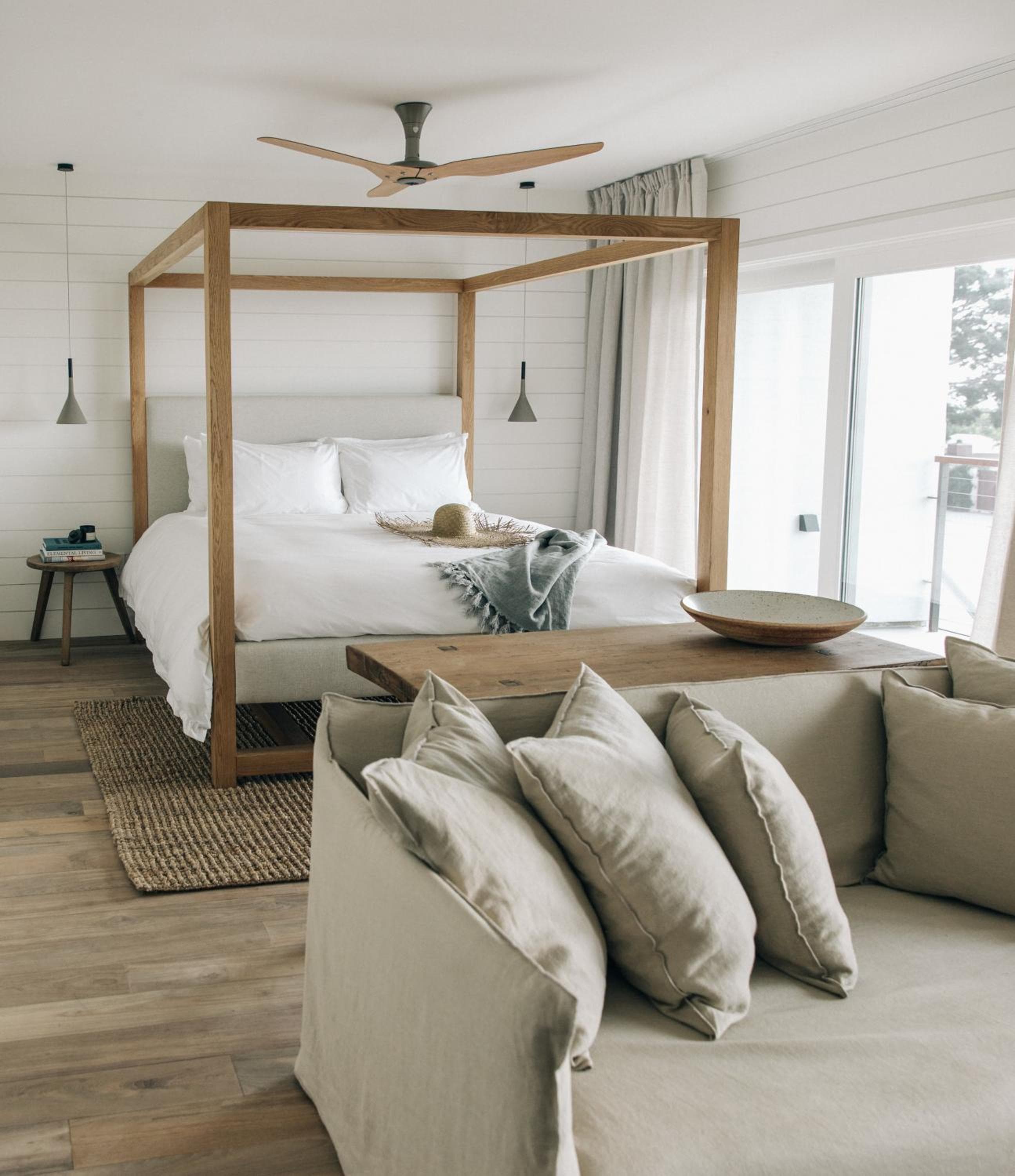 The Surfrider Hotel