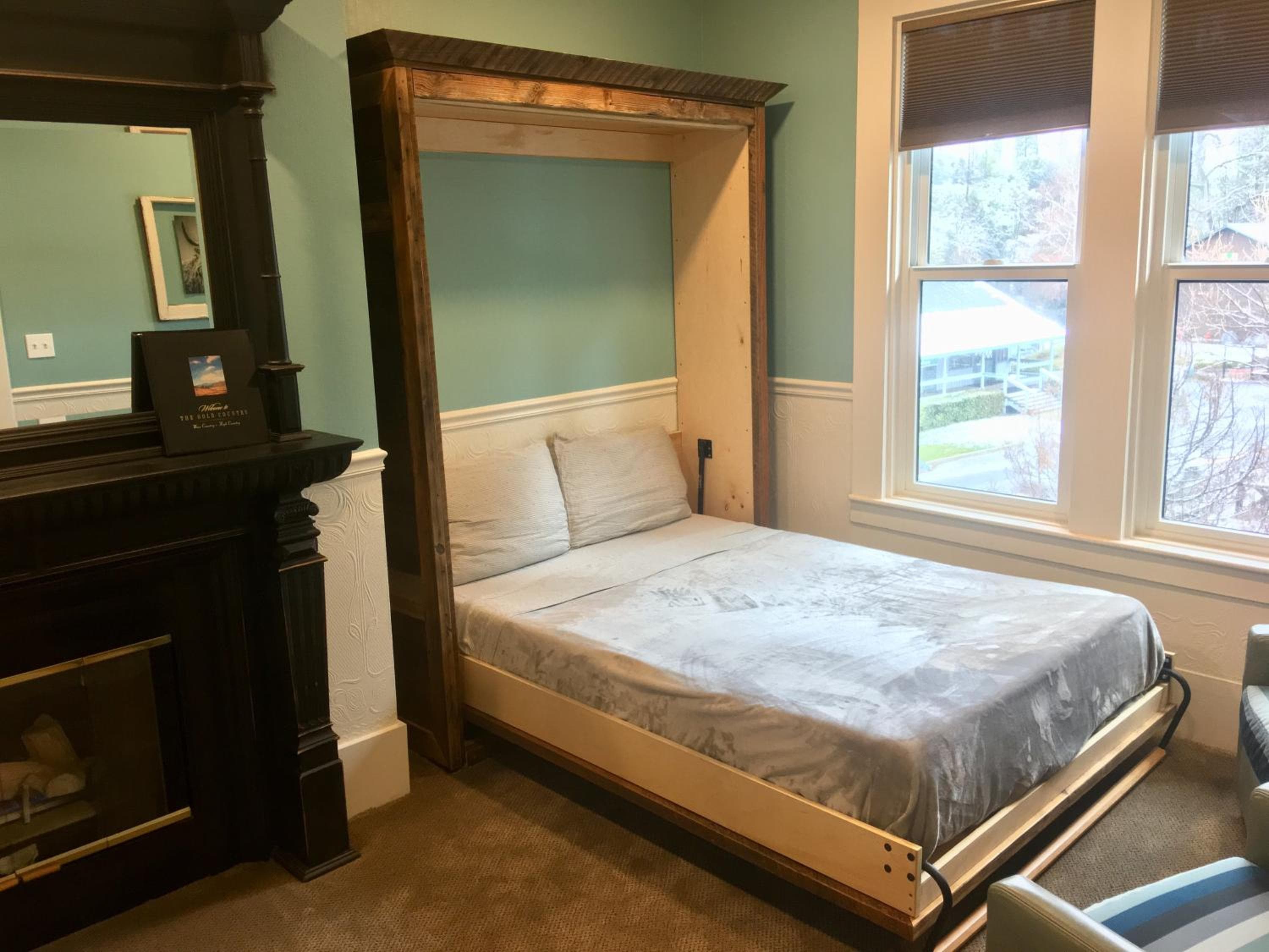 The Groveland Hotel