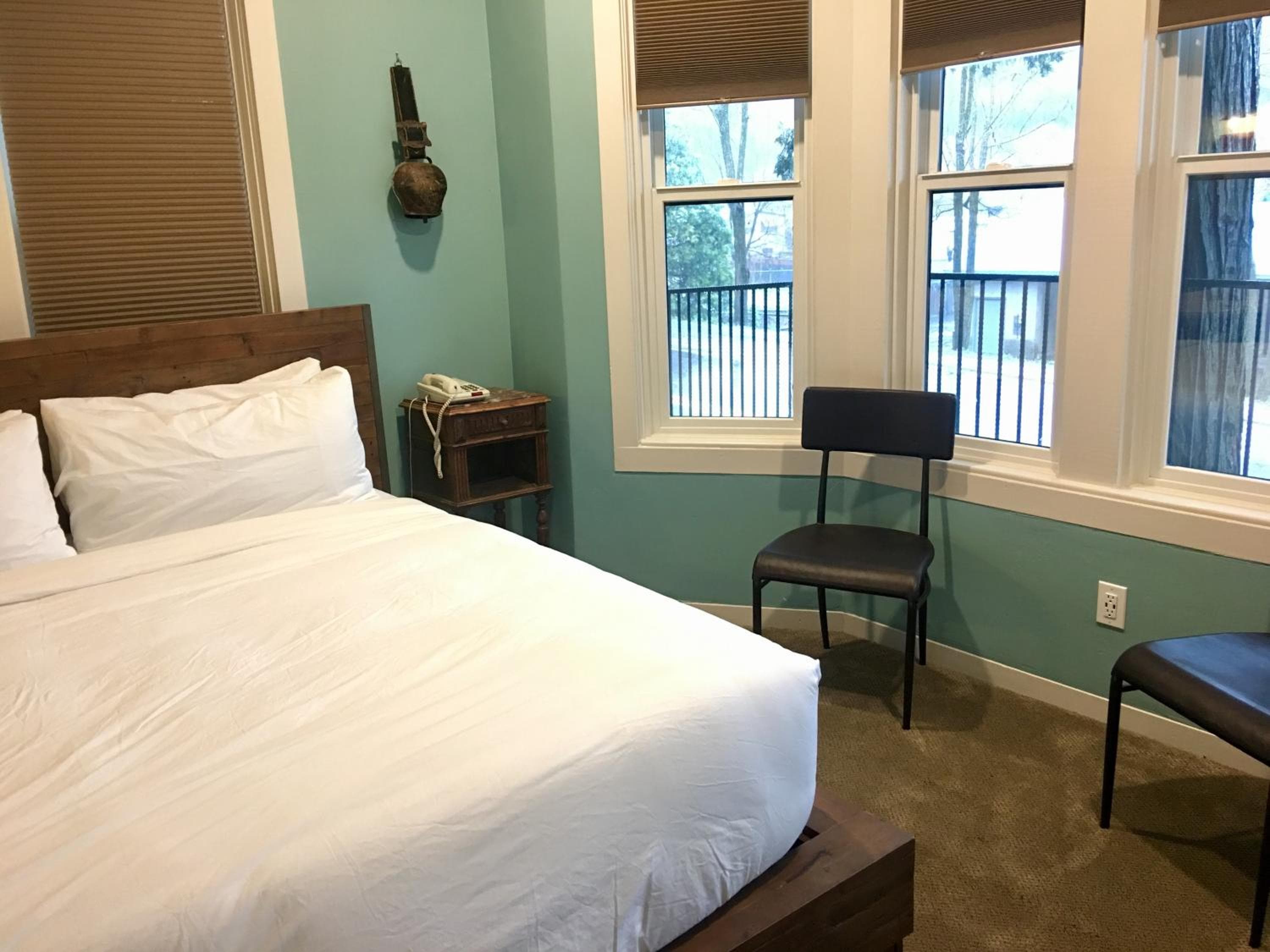 The Groveland Hotel