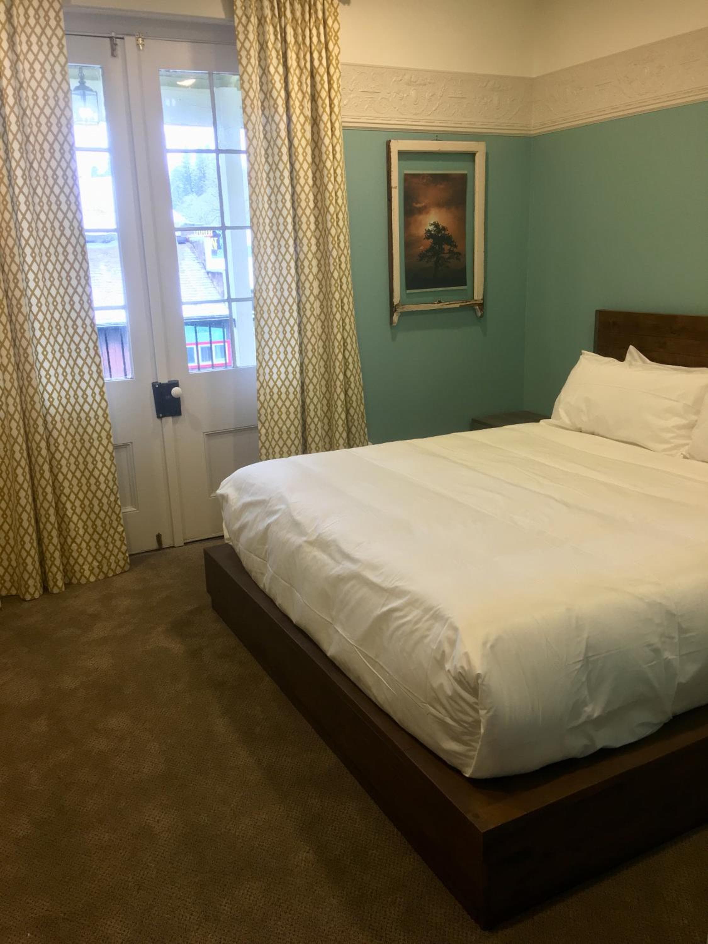 The Groveland Hotel