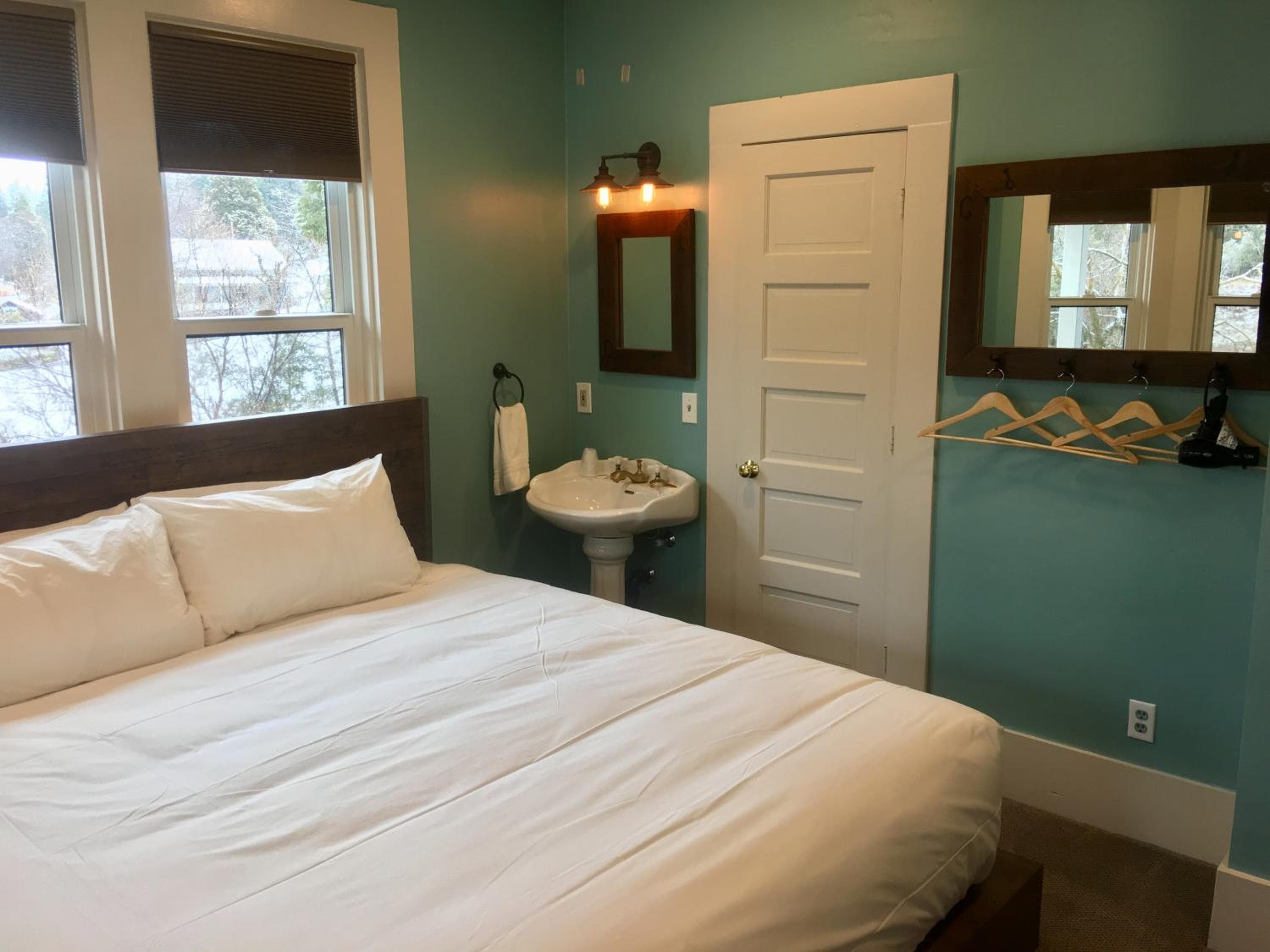 The Groveland Hotel