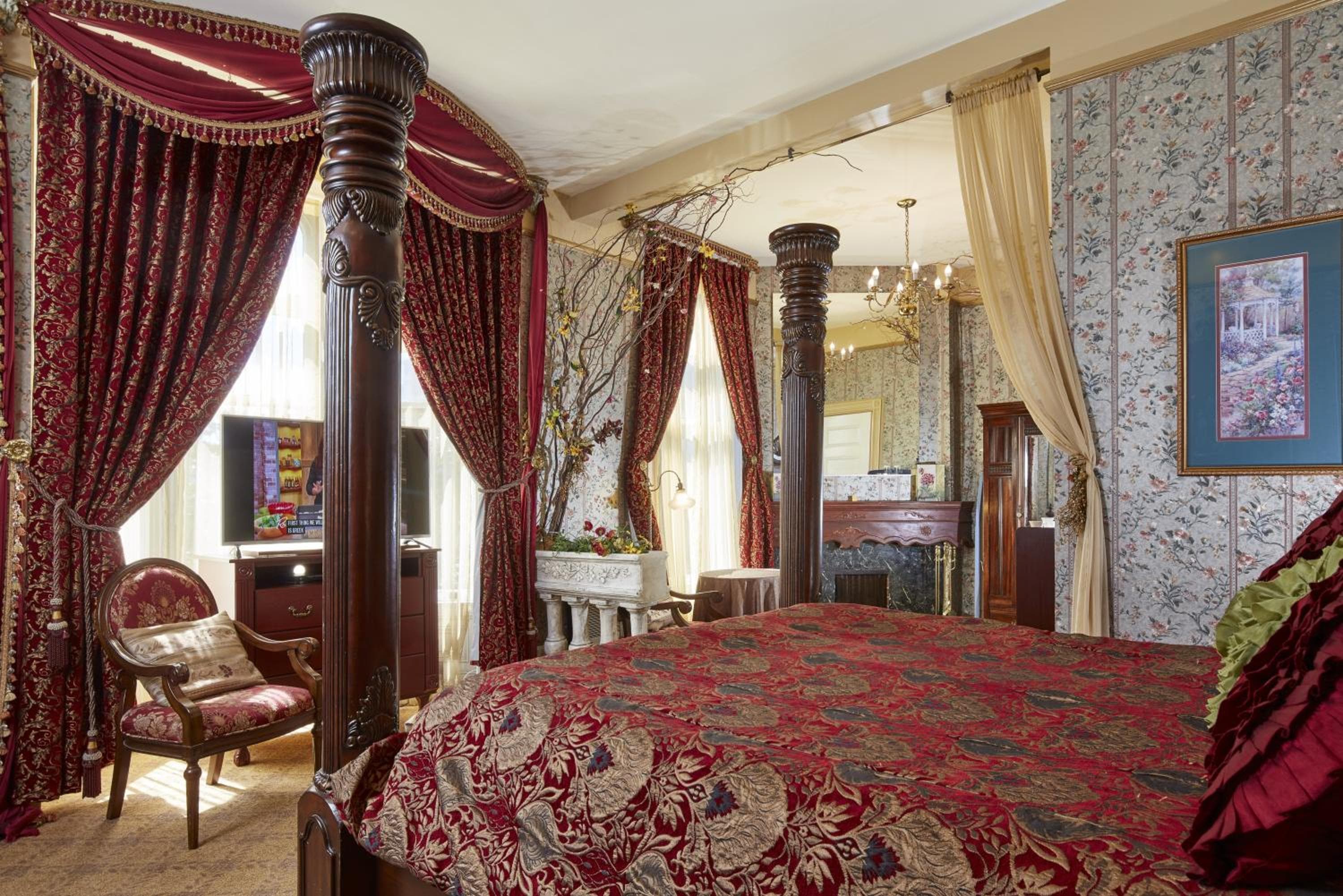 Queen Anne Hotel