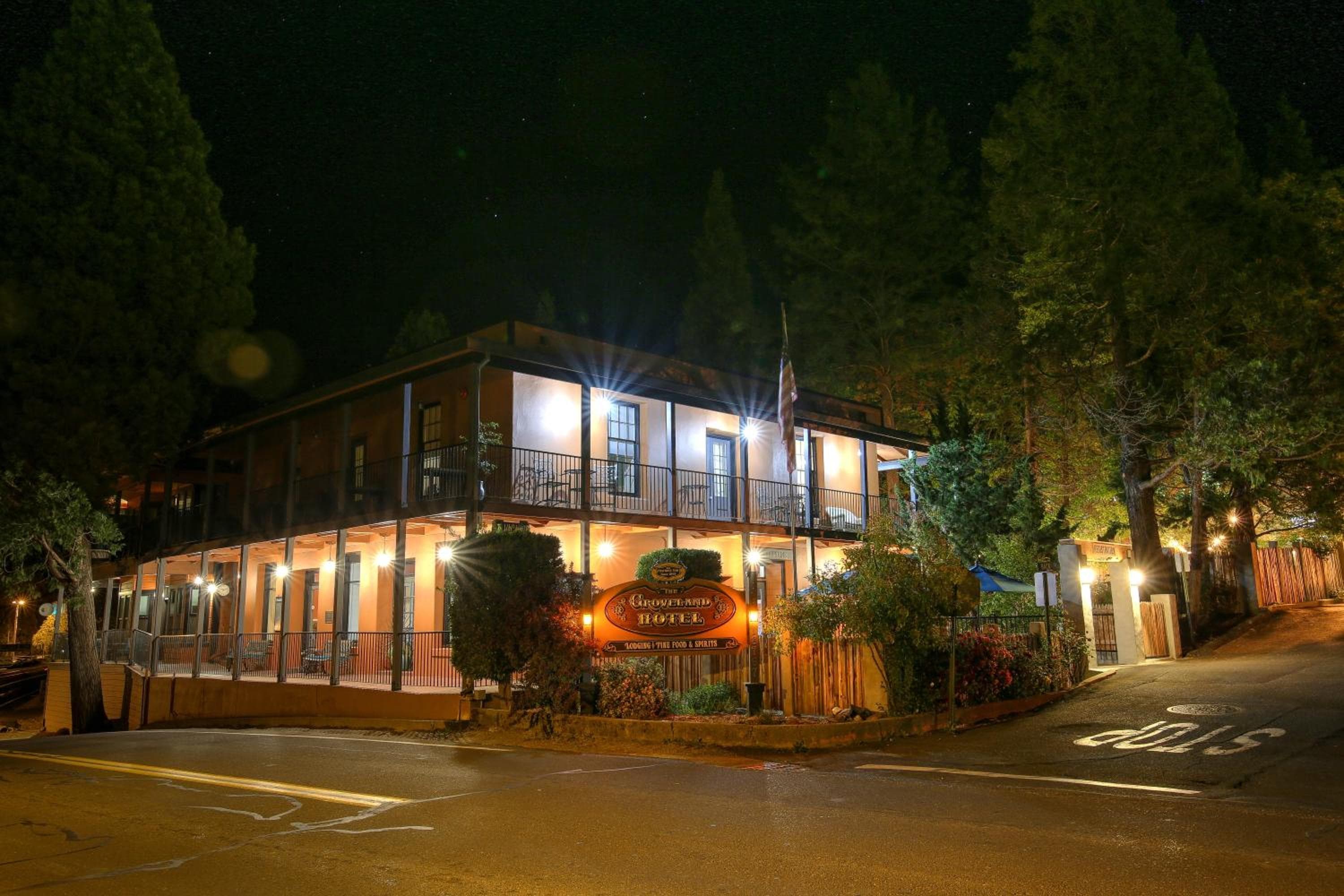 The Groveland Hotel