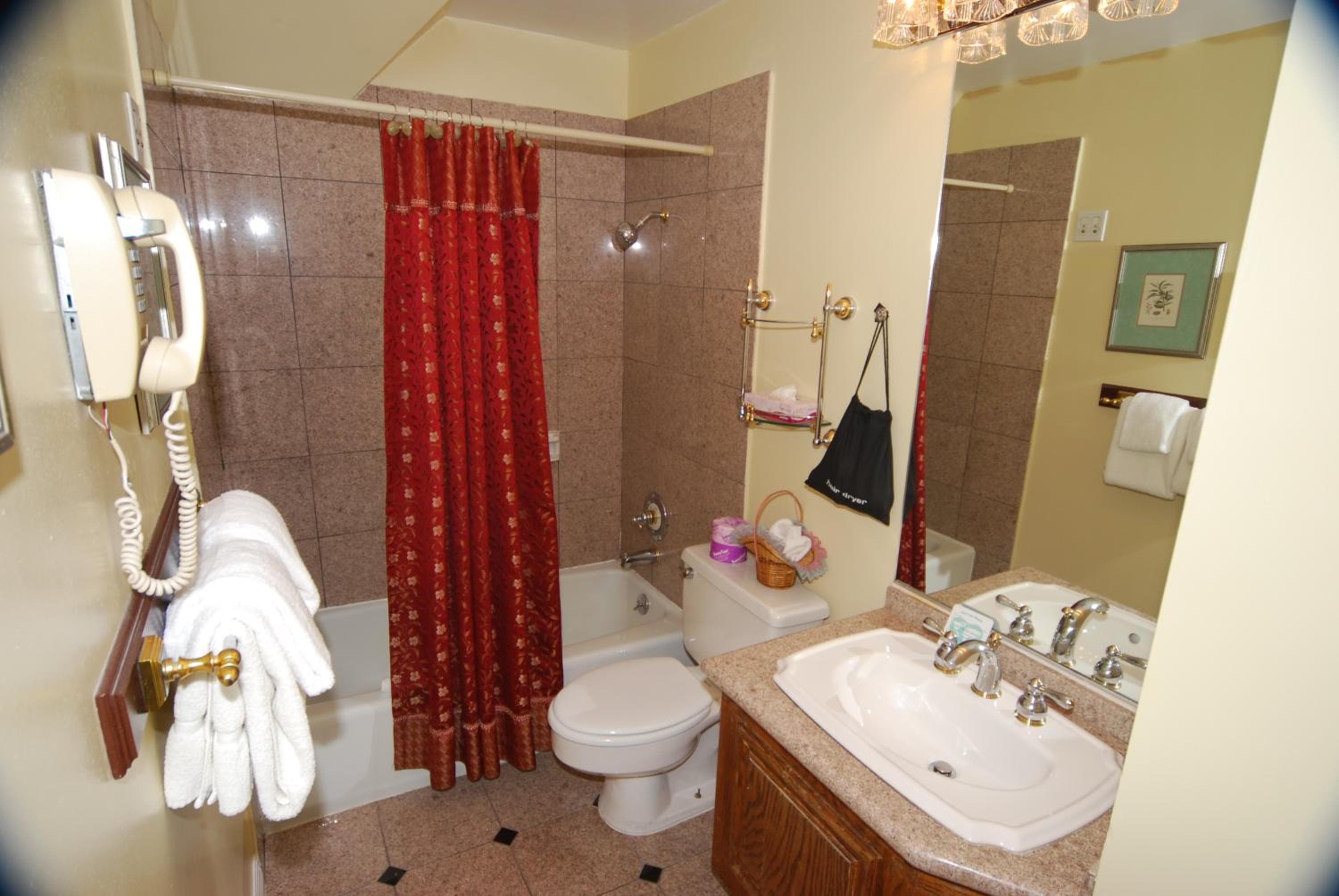 Queen Anne Hotel