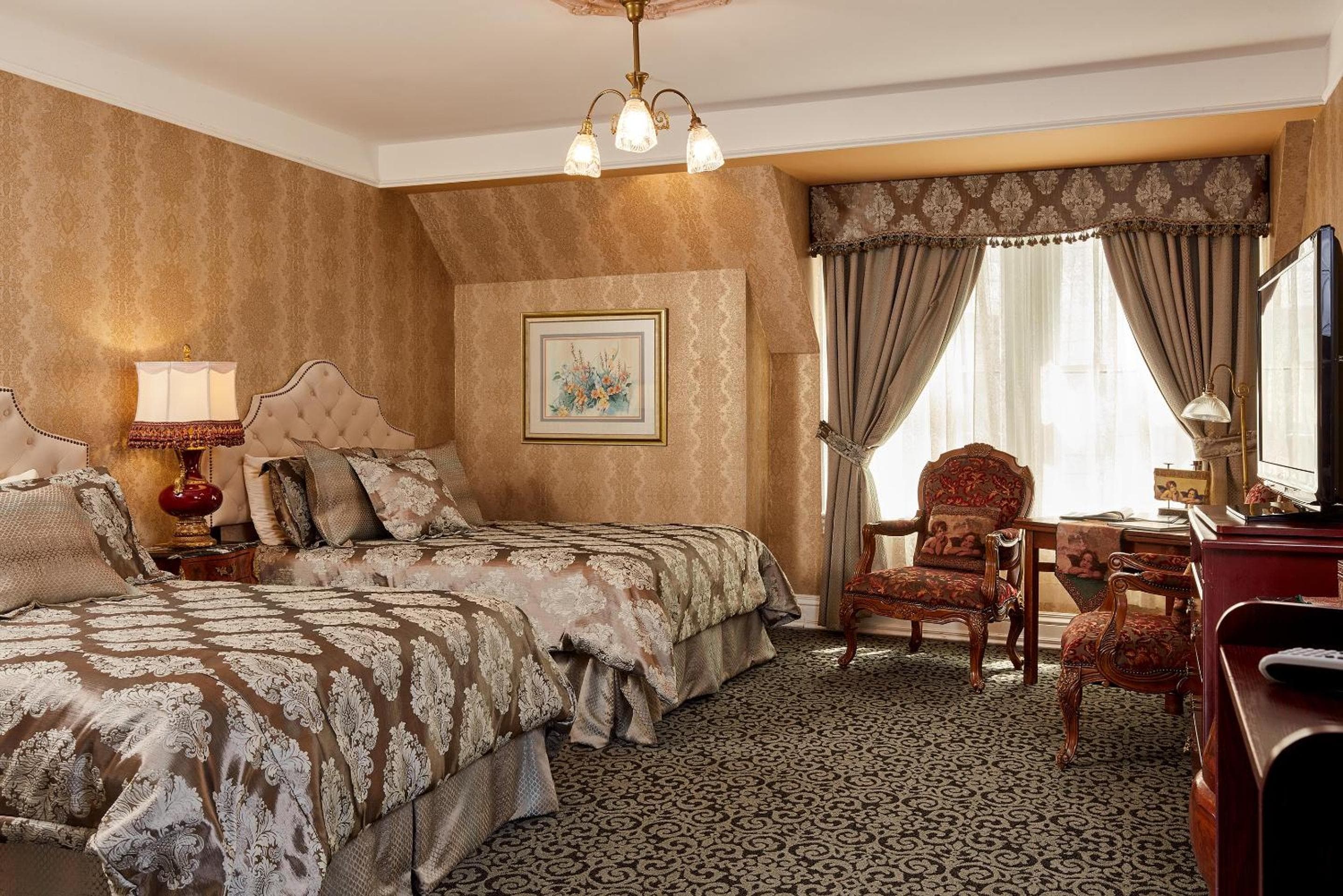 Queen Anne Hotel