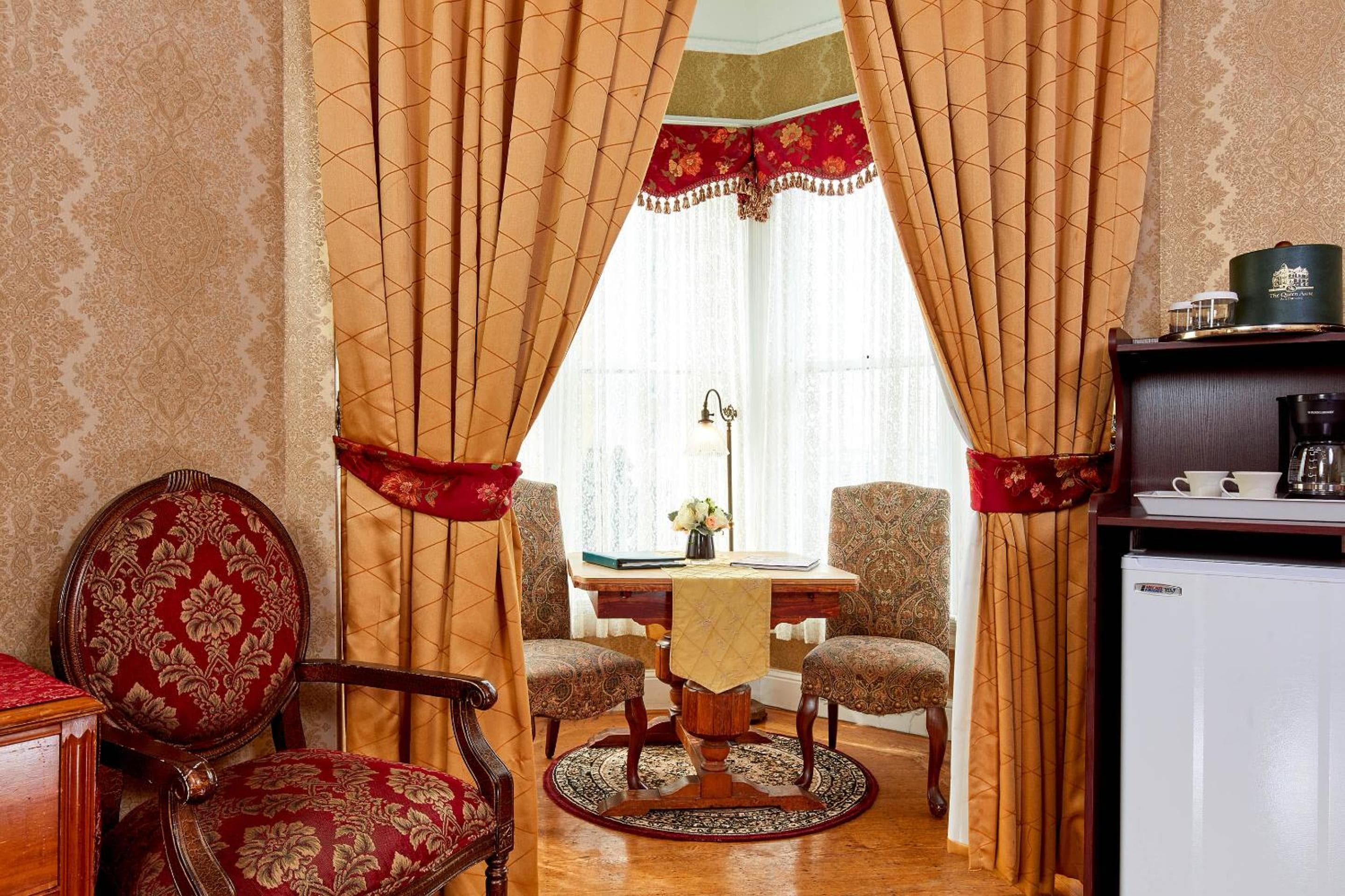 Queen Anne Hotel