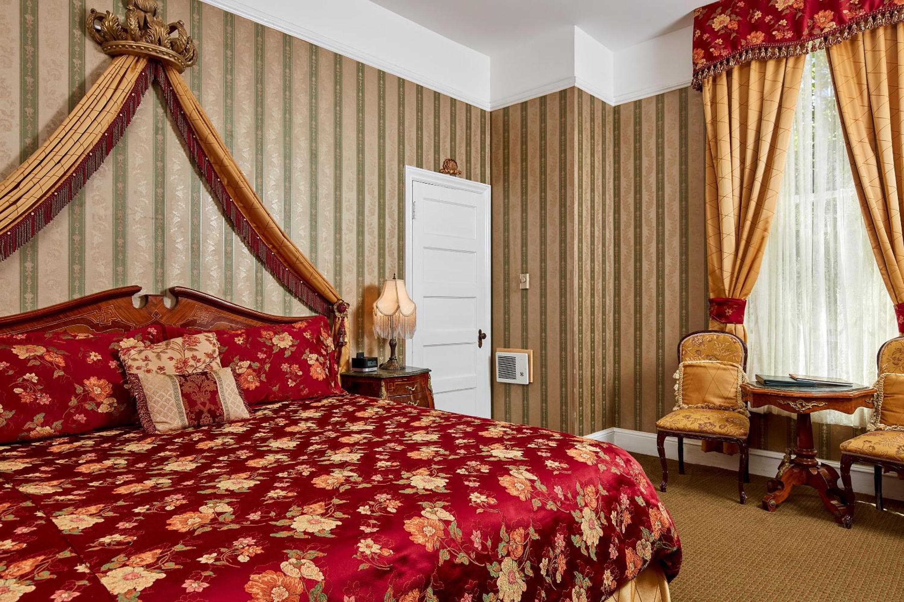 Queen Anne Hotel