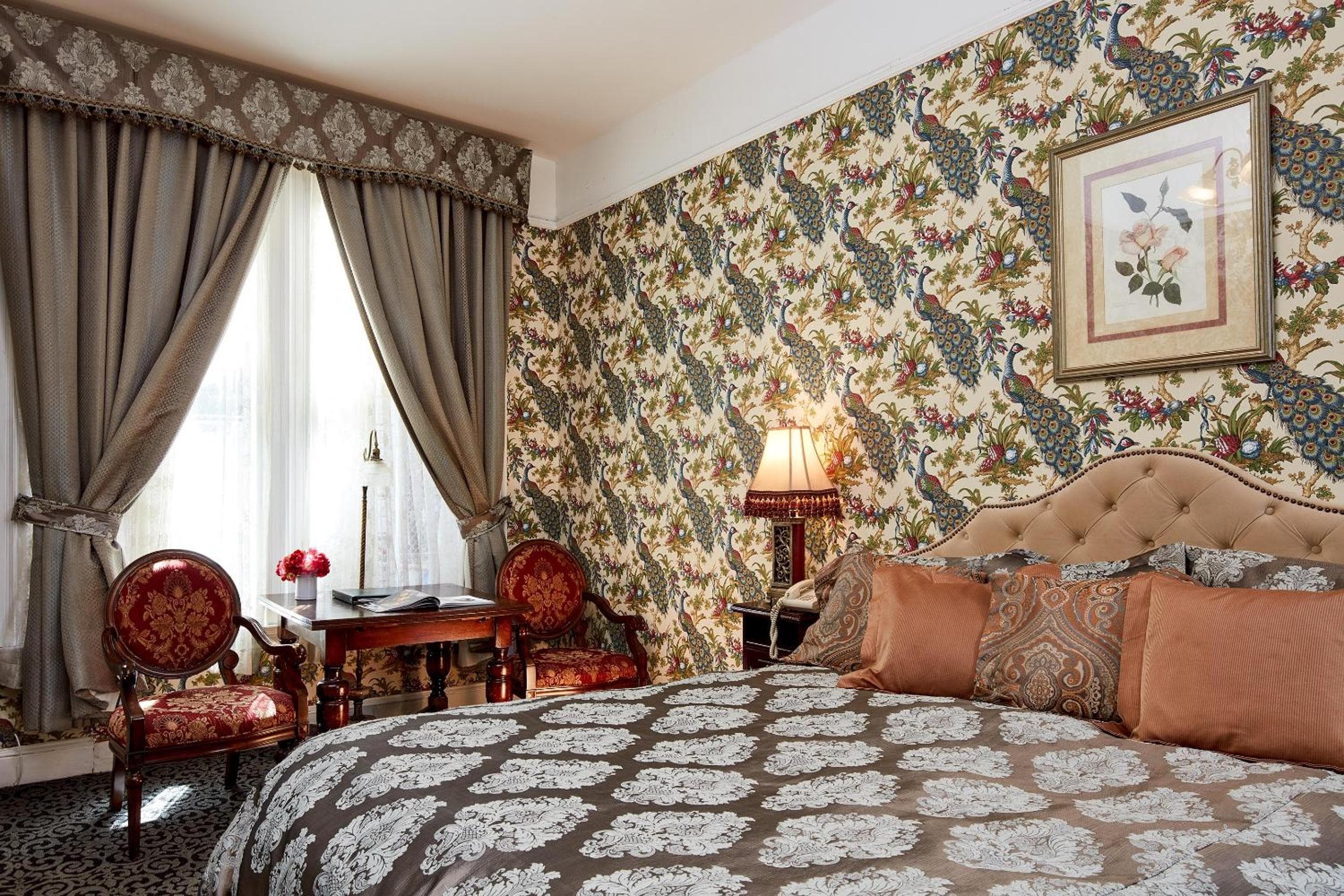 Queen Anne Hotel