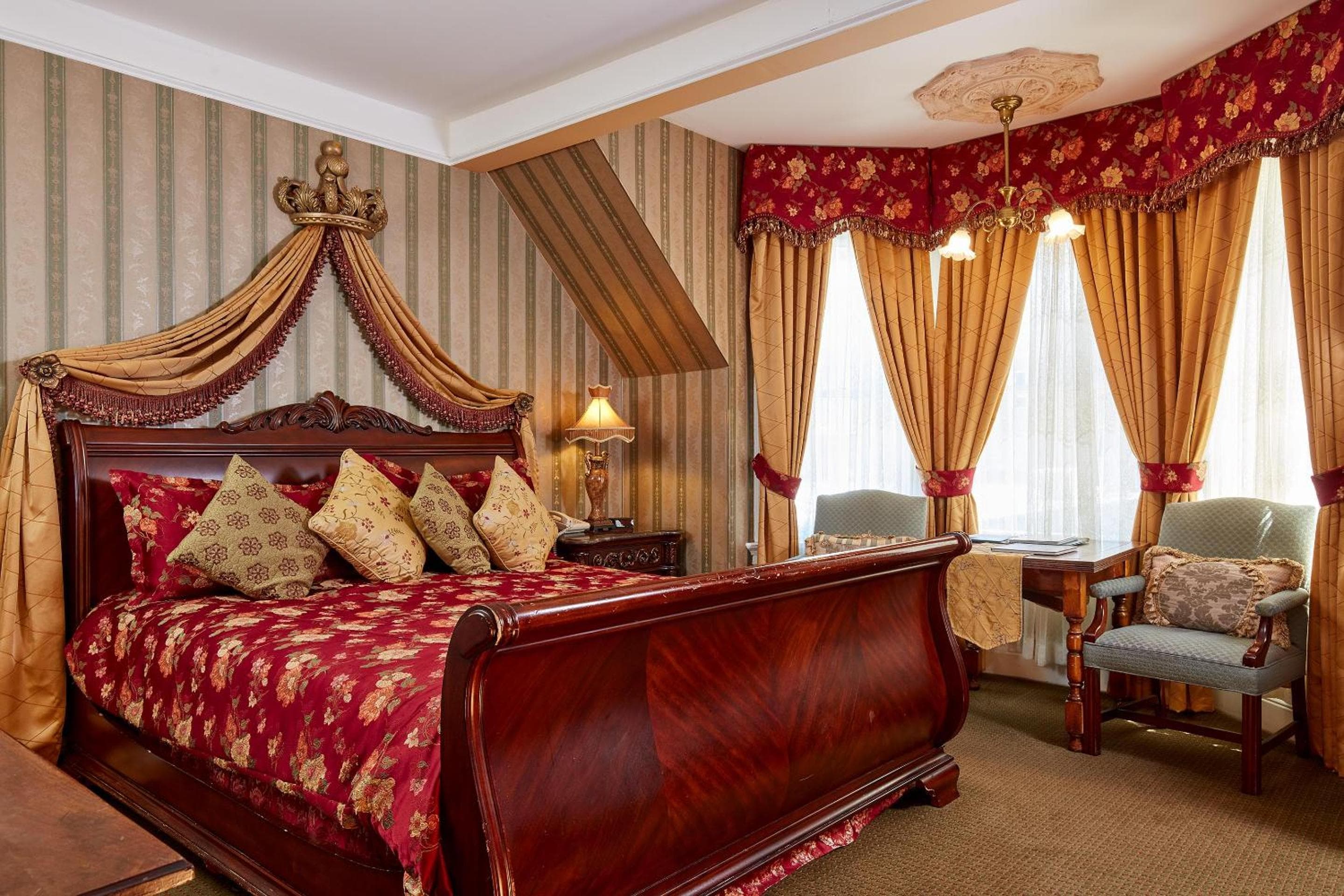 Queen Anne Hotel