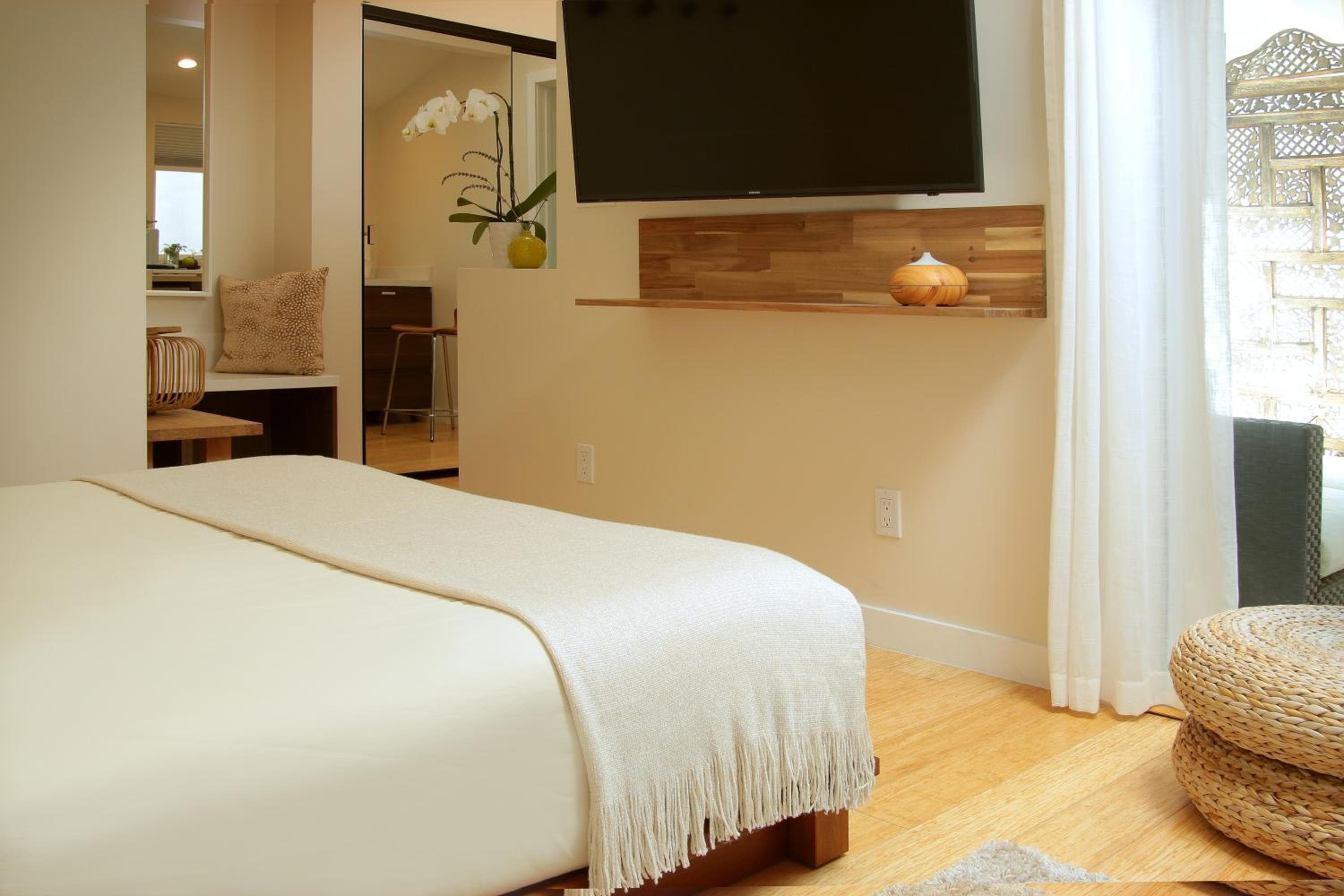 Inn at Moonlight Beach