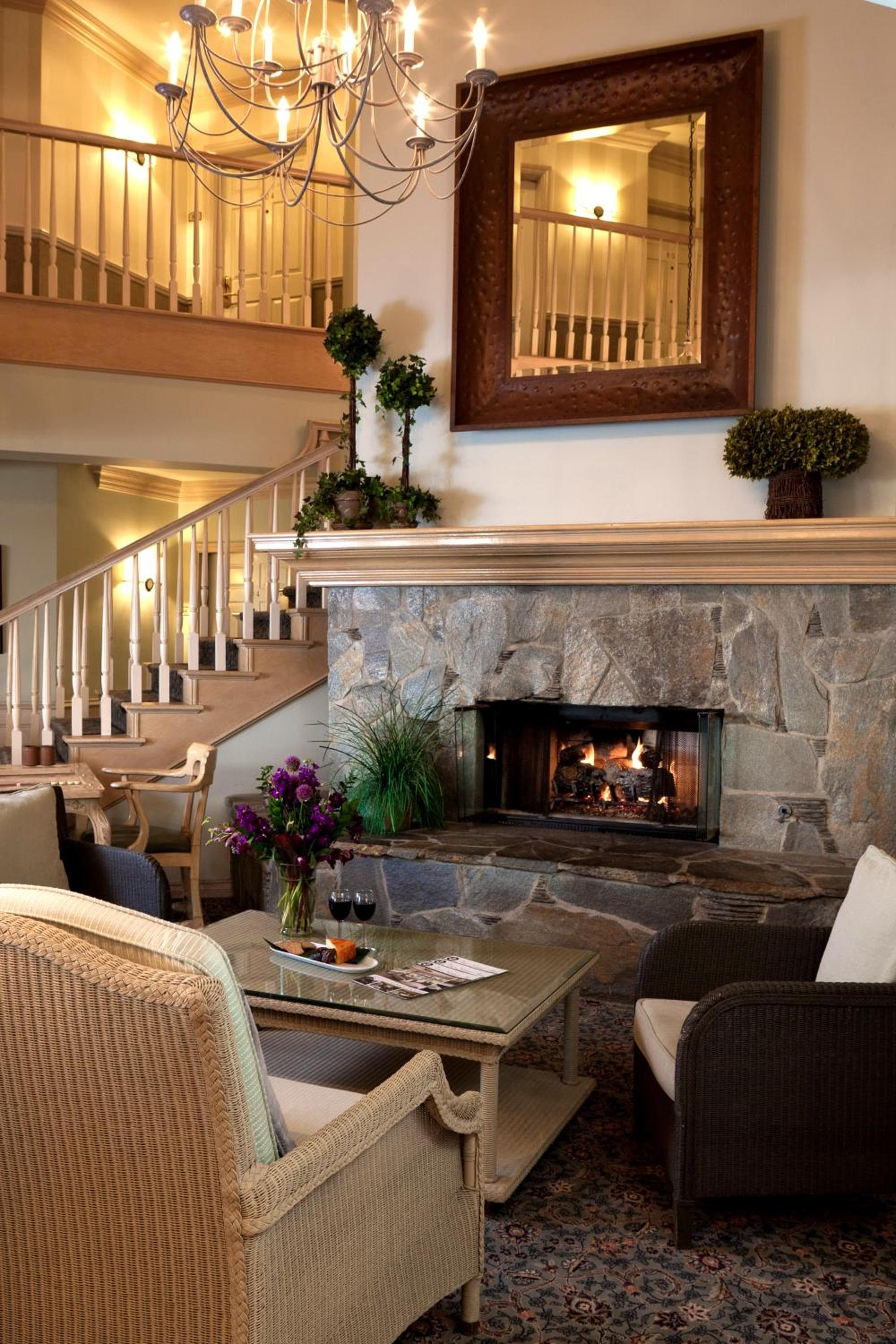 Blue Lantern Inn