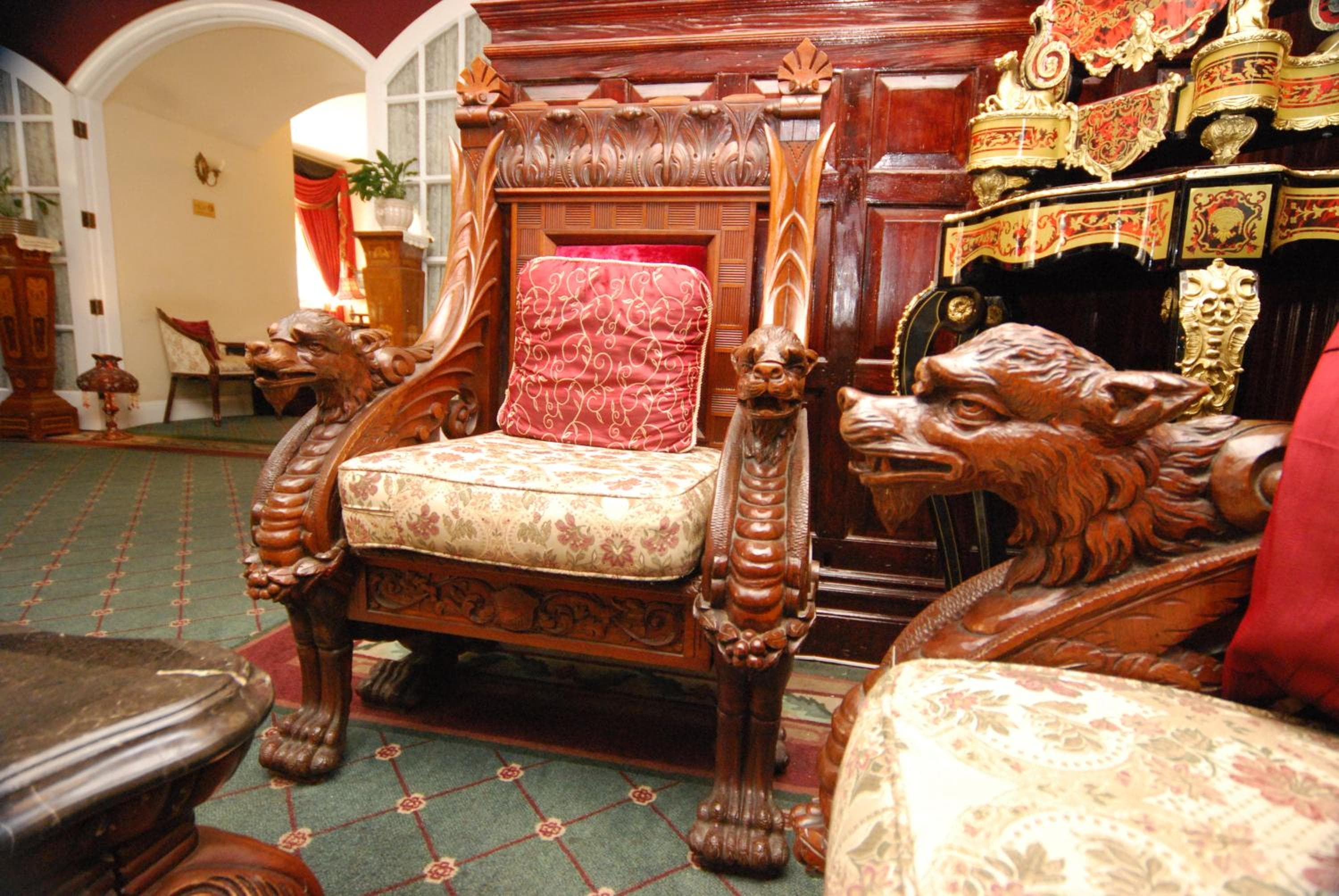 Queen Anne Hotel