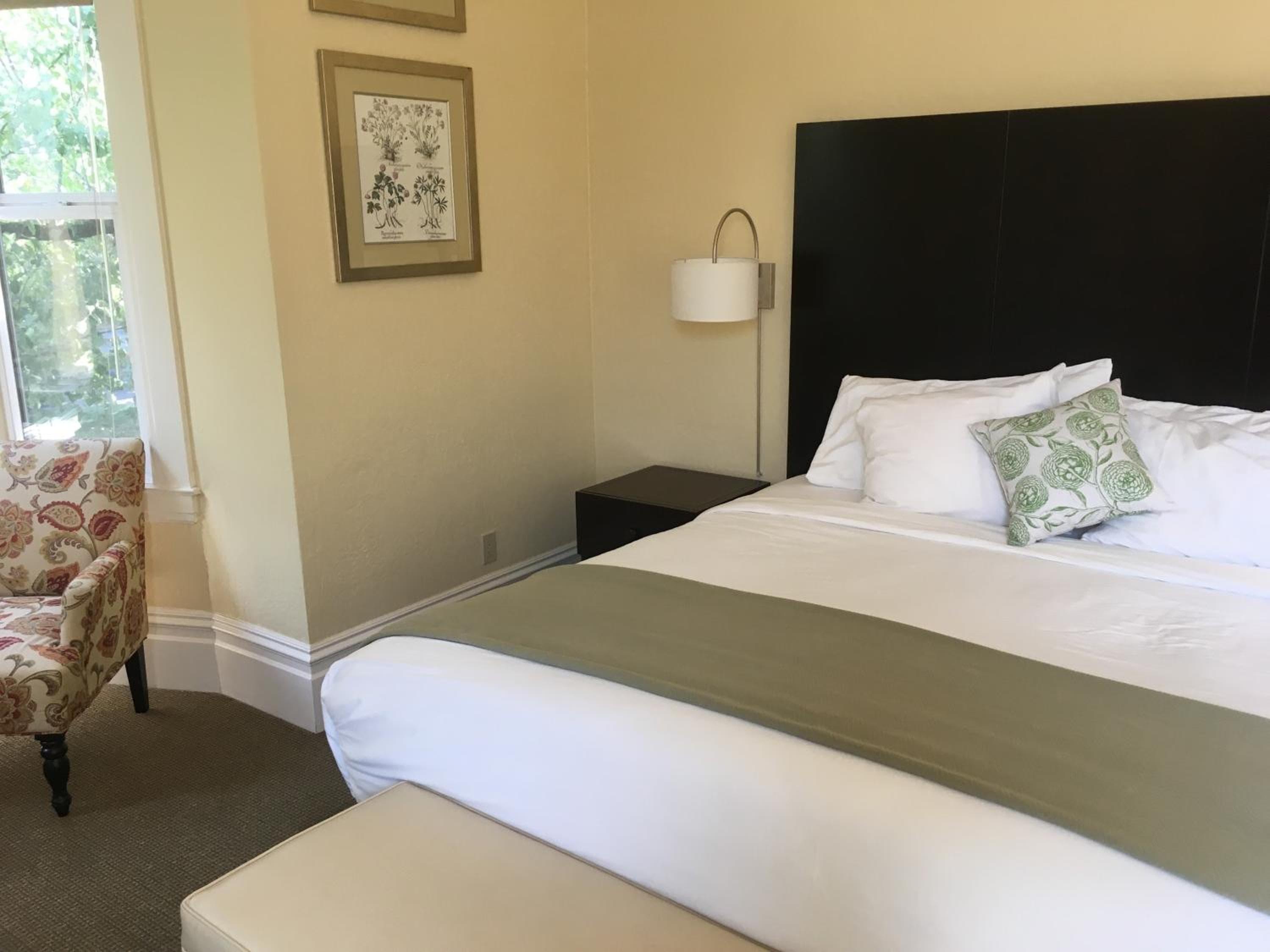 Healdsburg Inn on the Plaza