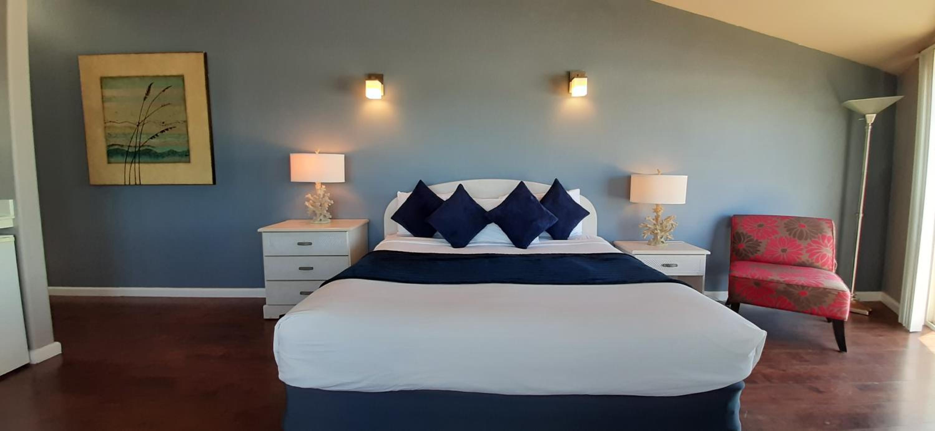 Oceanfront Inn at Shelter Cove