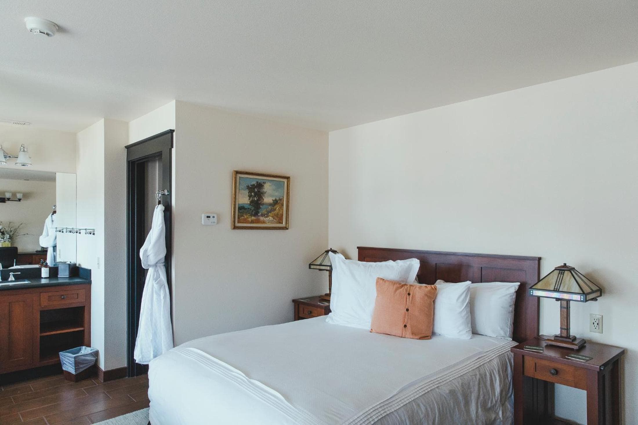 Noyo Harbor Inn