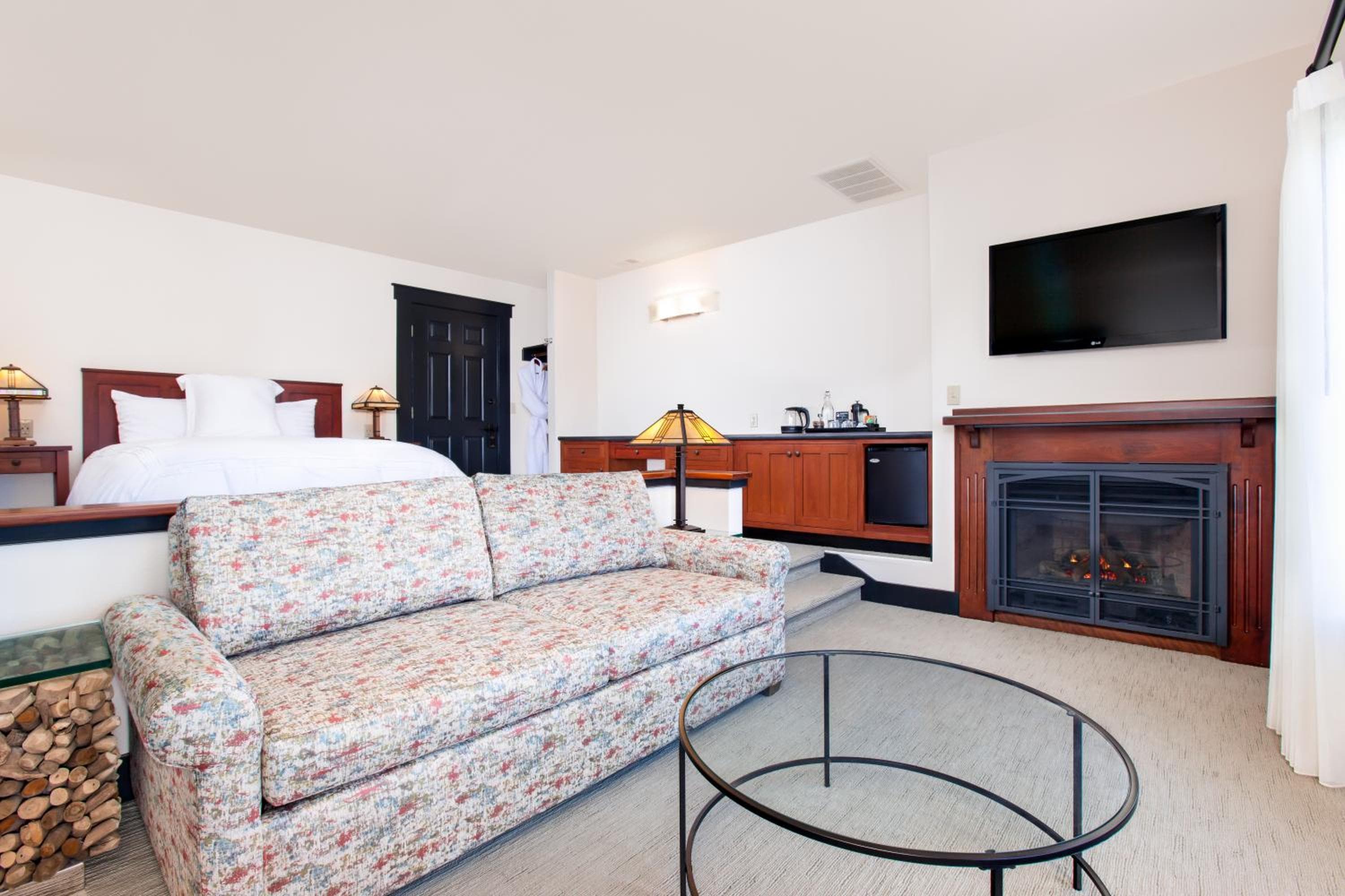 Noyo Harbor Inn