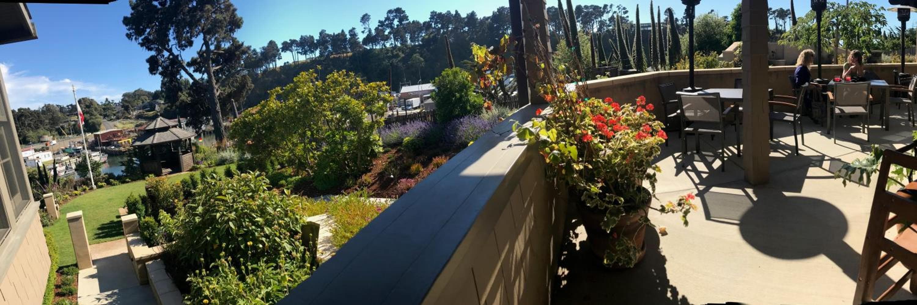 Noyo Harbor Inn