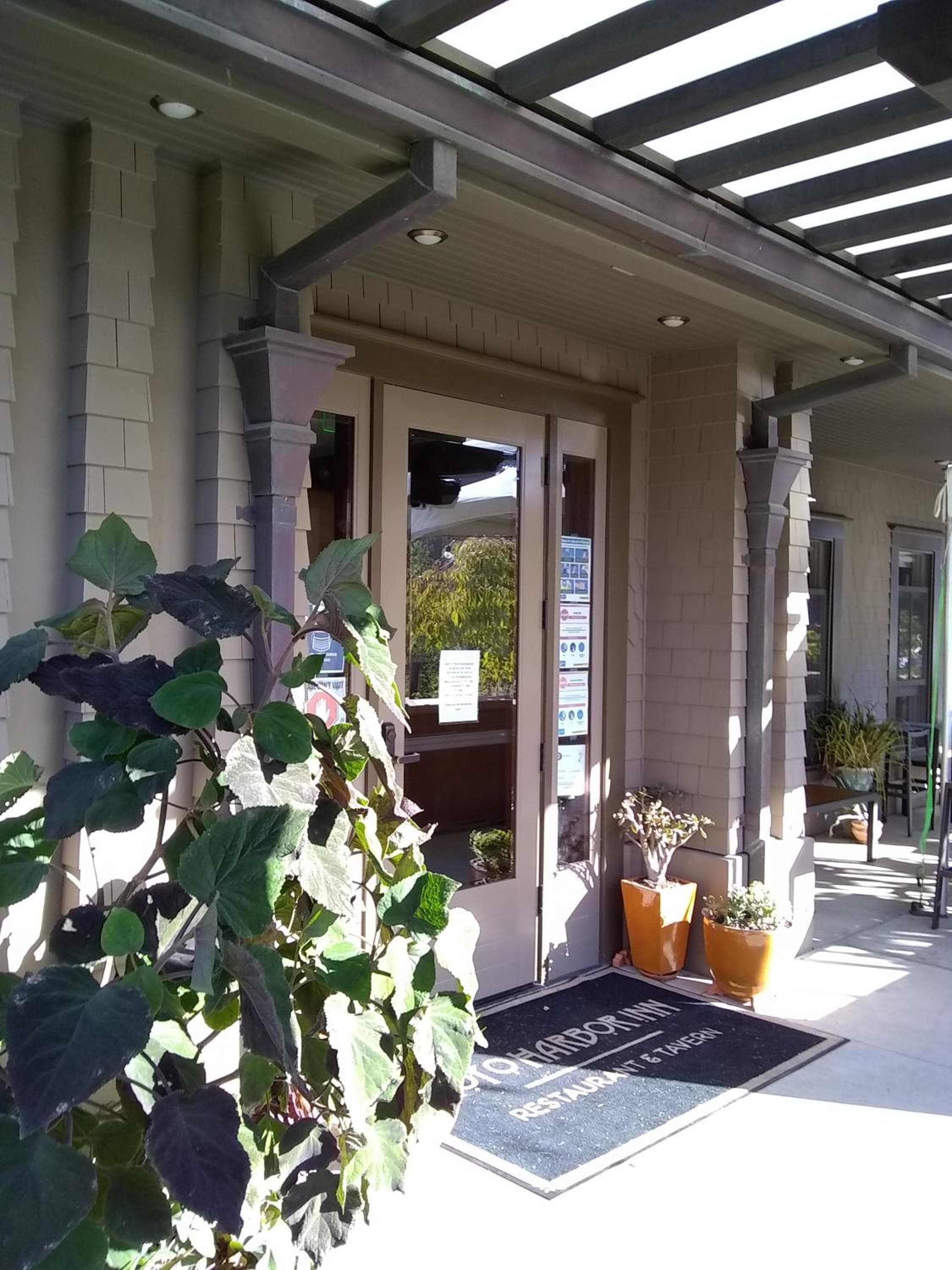 Noyo Harbor Inn