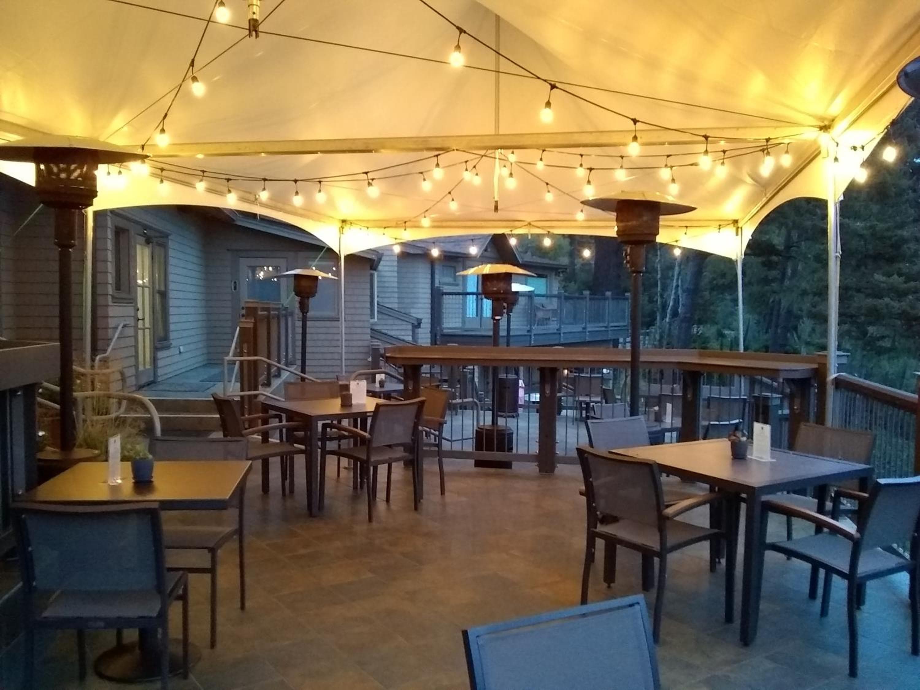 Noyo Harbor Inn