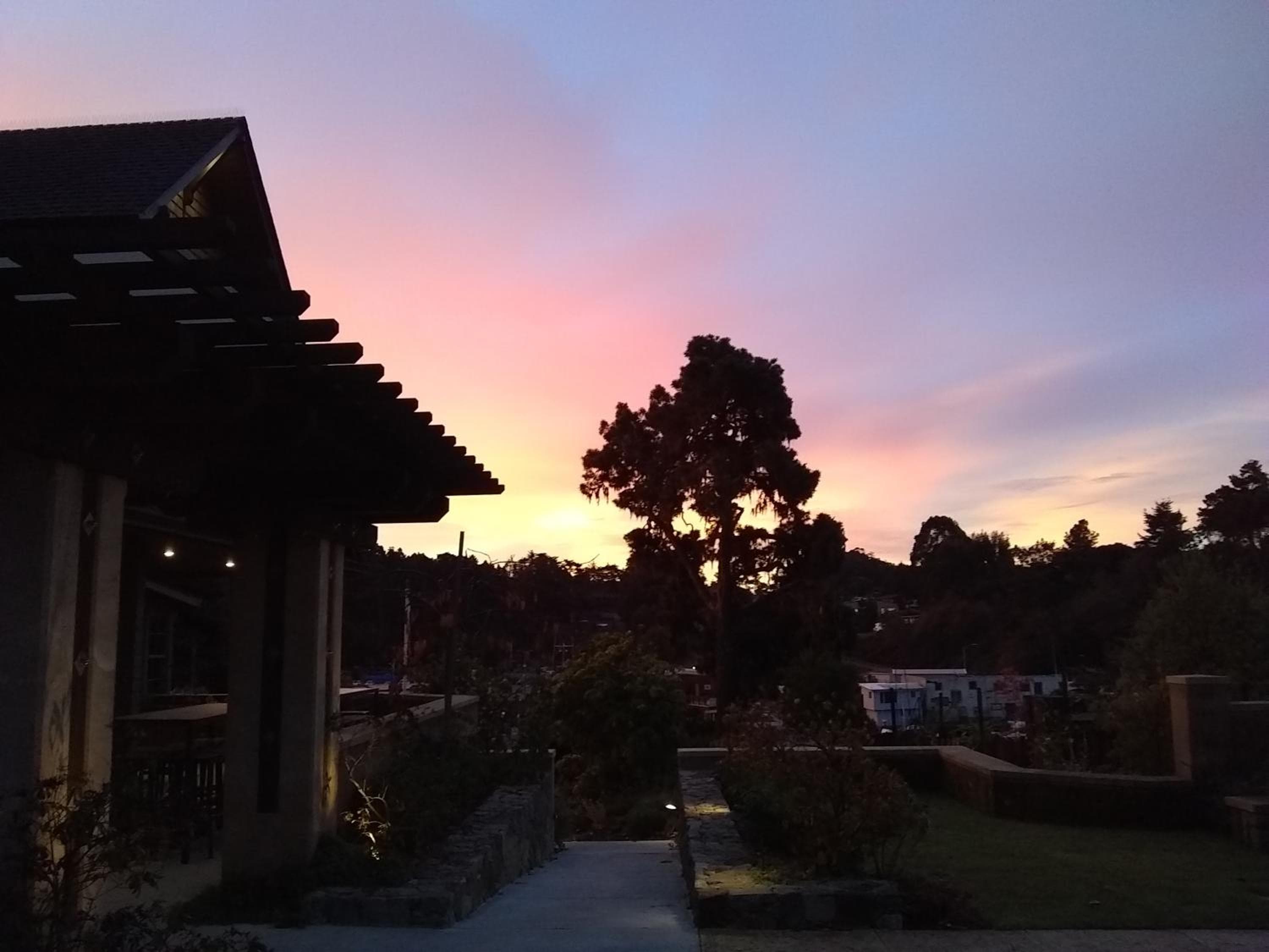 Noyo Harbor Inn