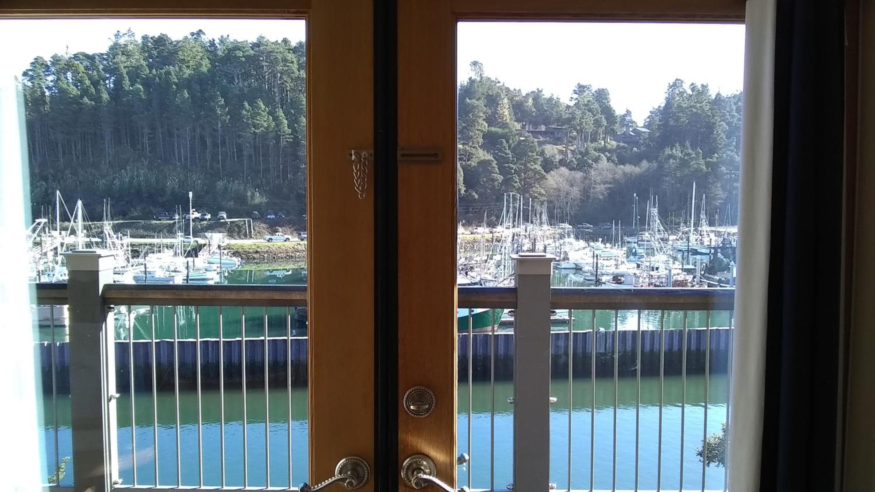 Noyo Harbor Inn