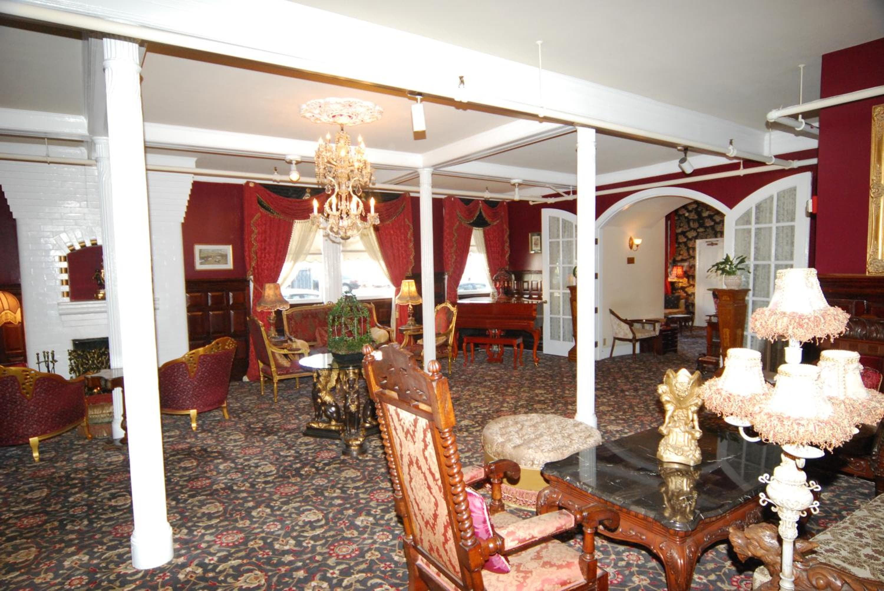 Queen Anne Hotel