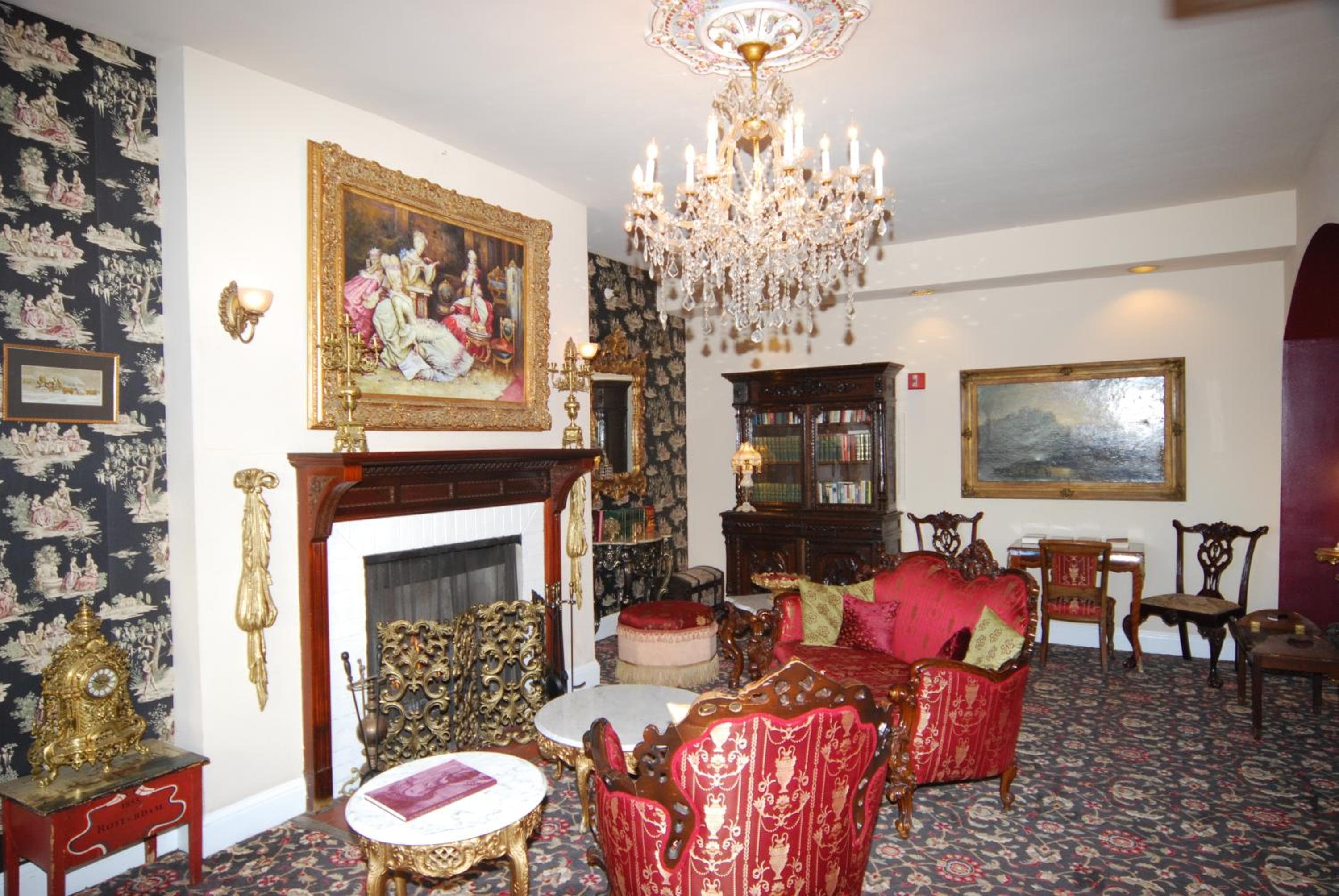 Queen Anne Hotel