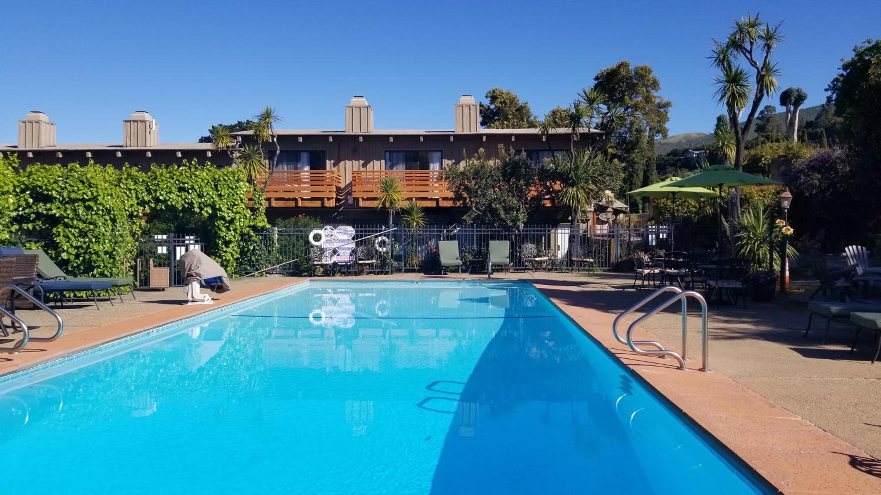 Carmel Valley Lodge
