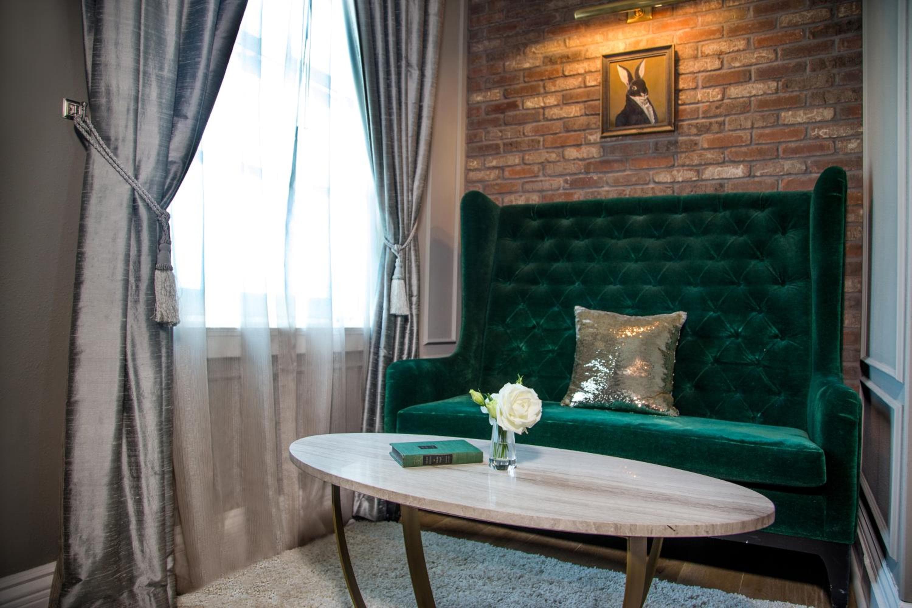 Culver Hotel