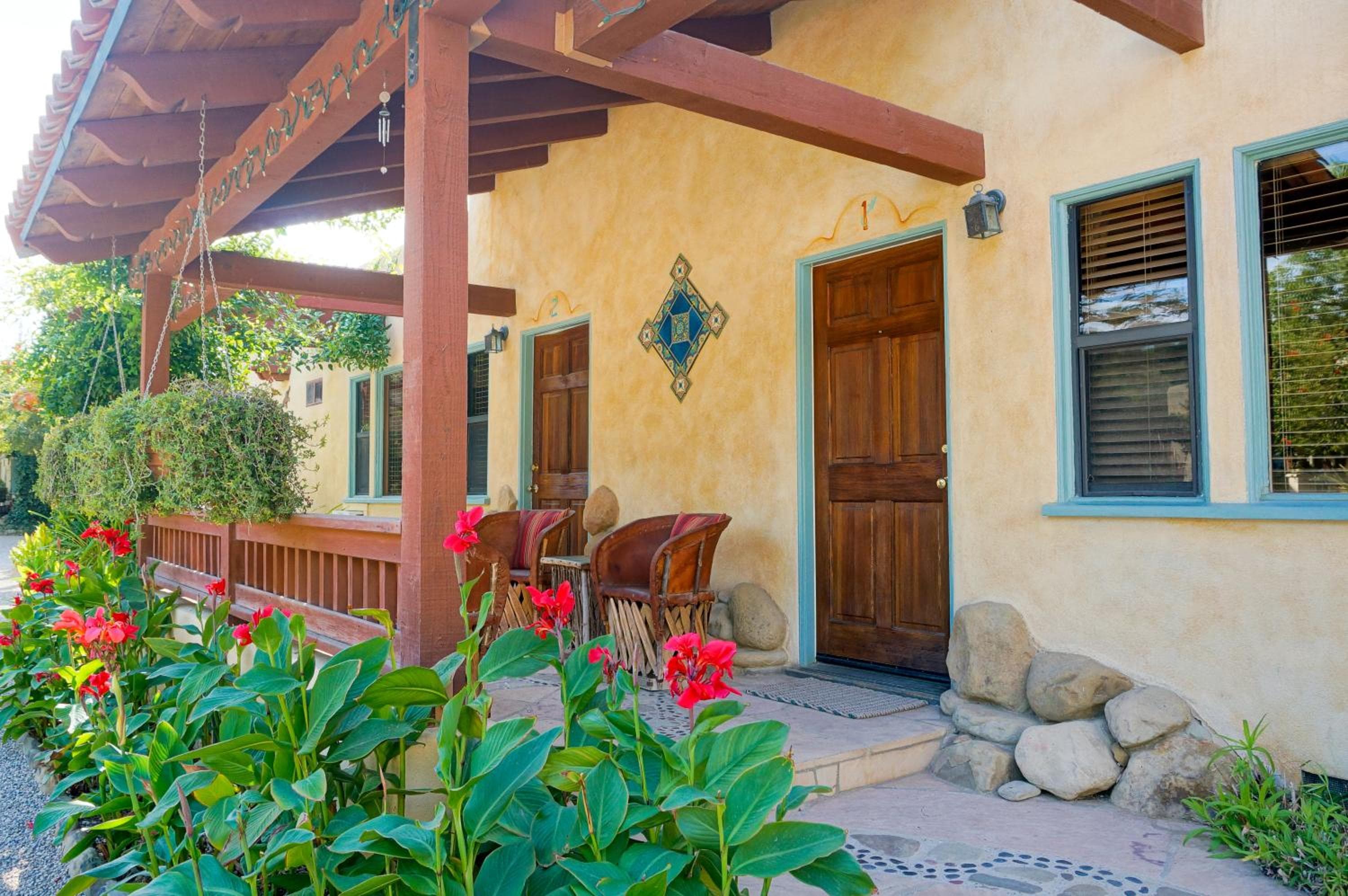 Blue Iguana Inn