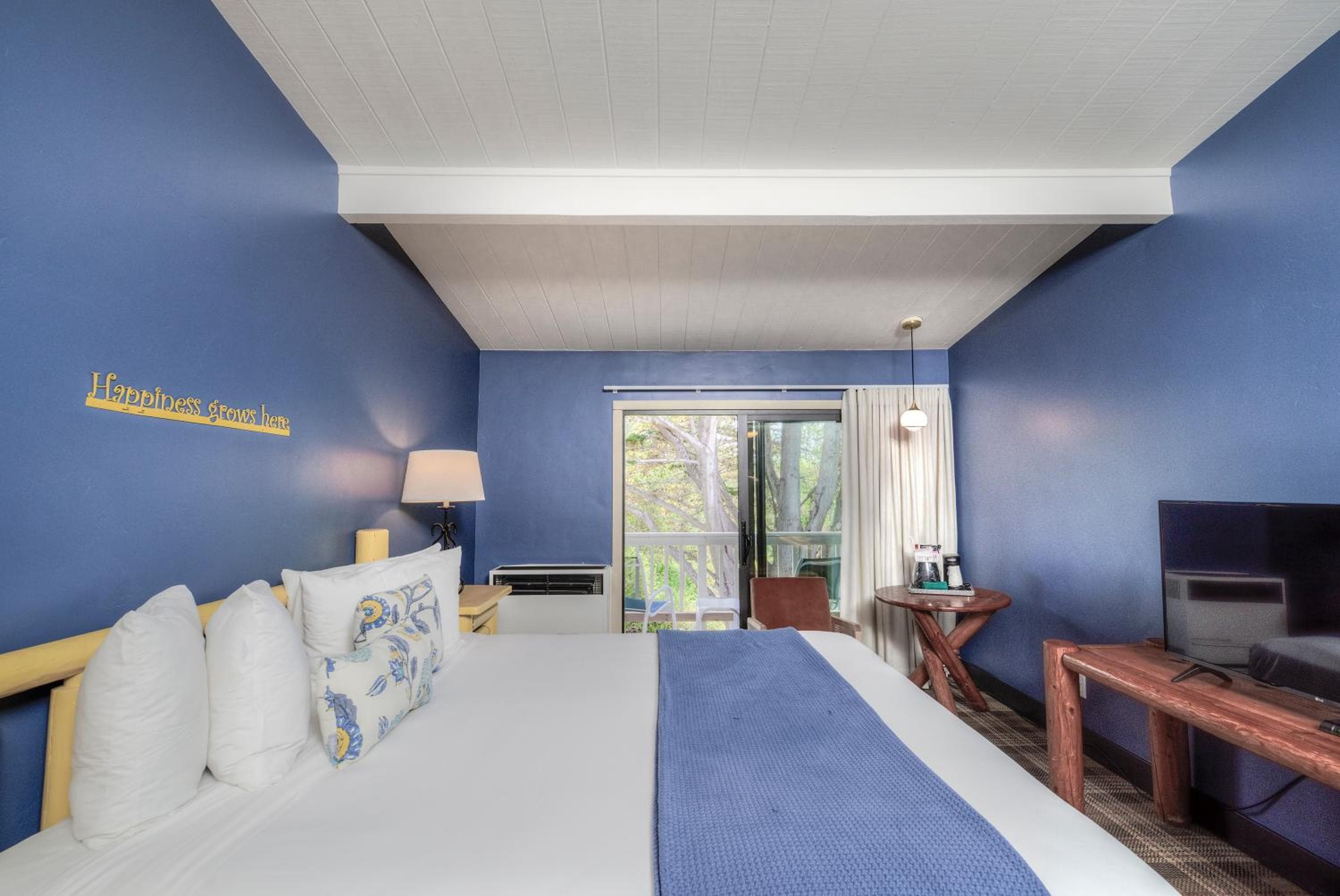Carmel River Inn