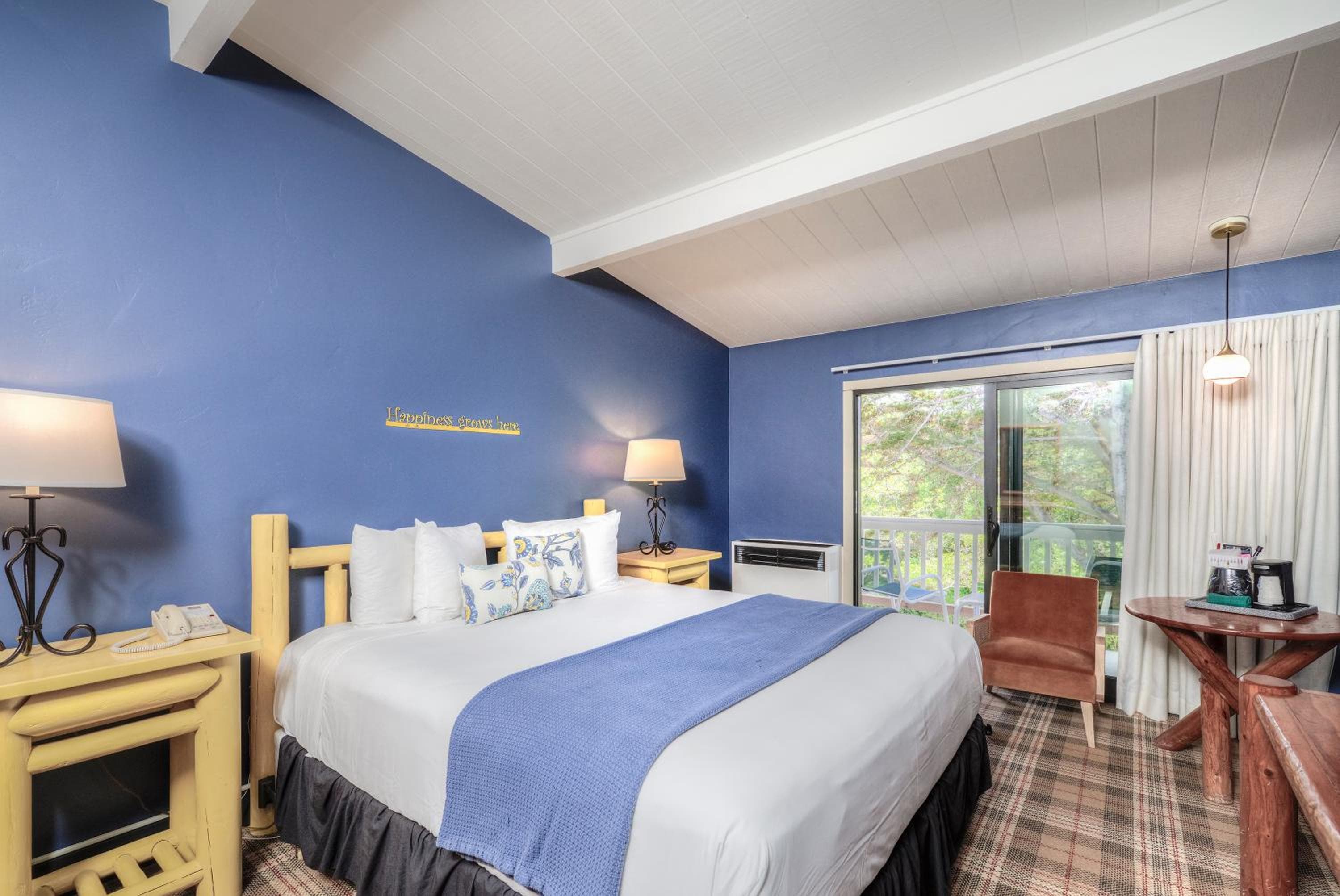 Carmel River Inn