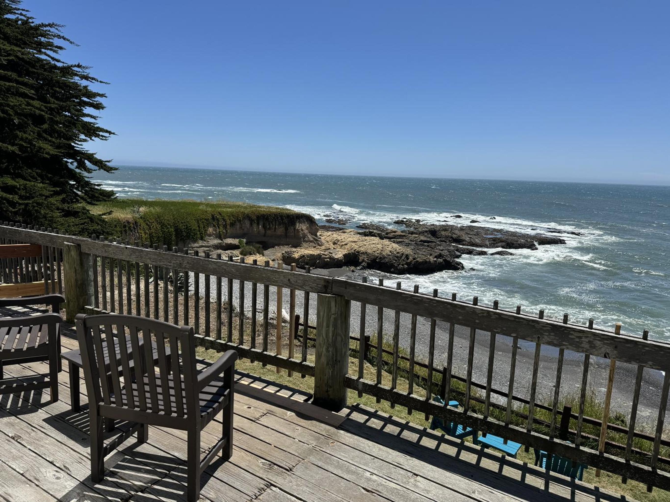 Oceanfront Inn at Shelter Cove
