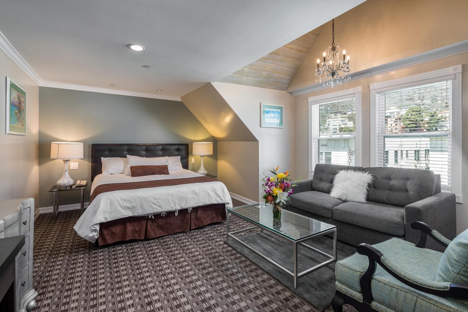 Glenmore Plaza Hotel