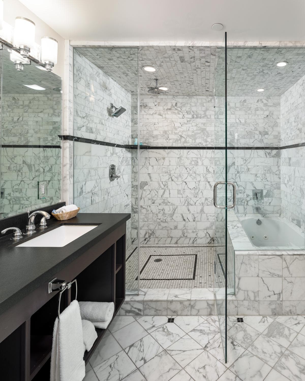 Glenmore Plaza Hotel