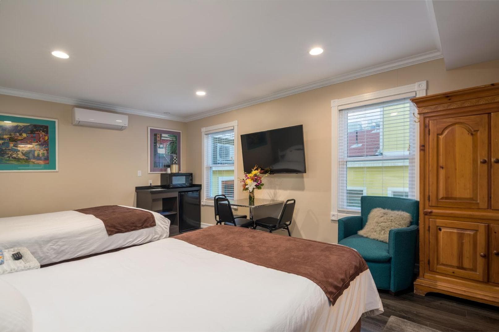 Glenmore Plaza Hotel