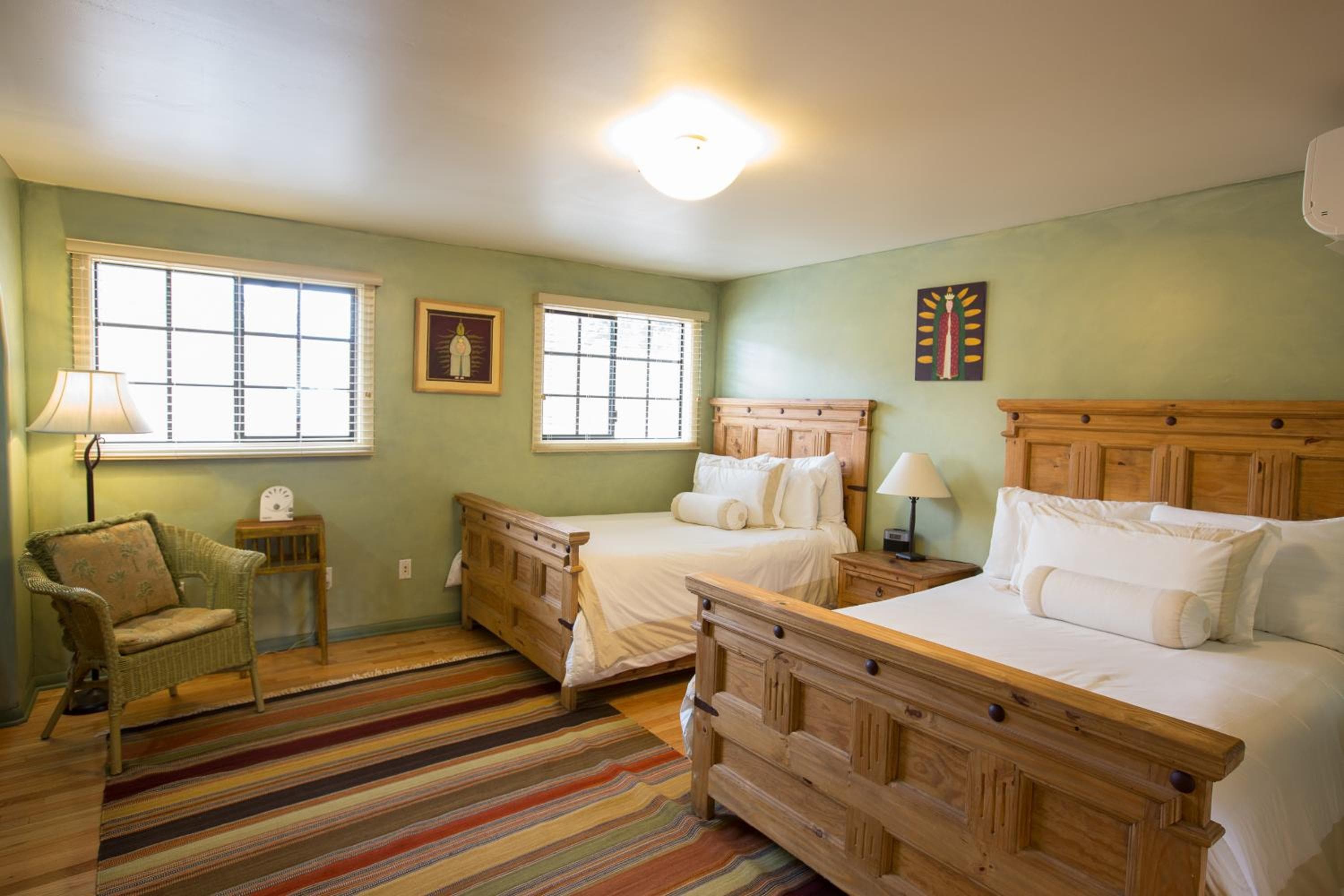 Blue Iguana Inn