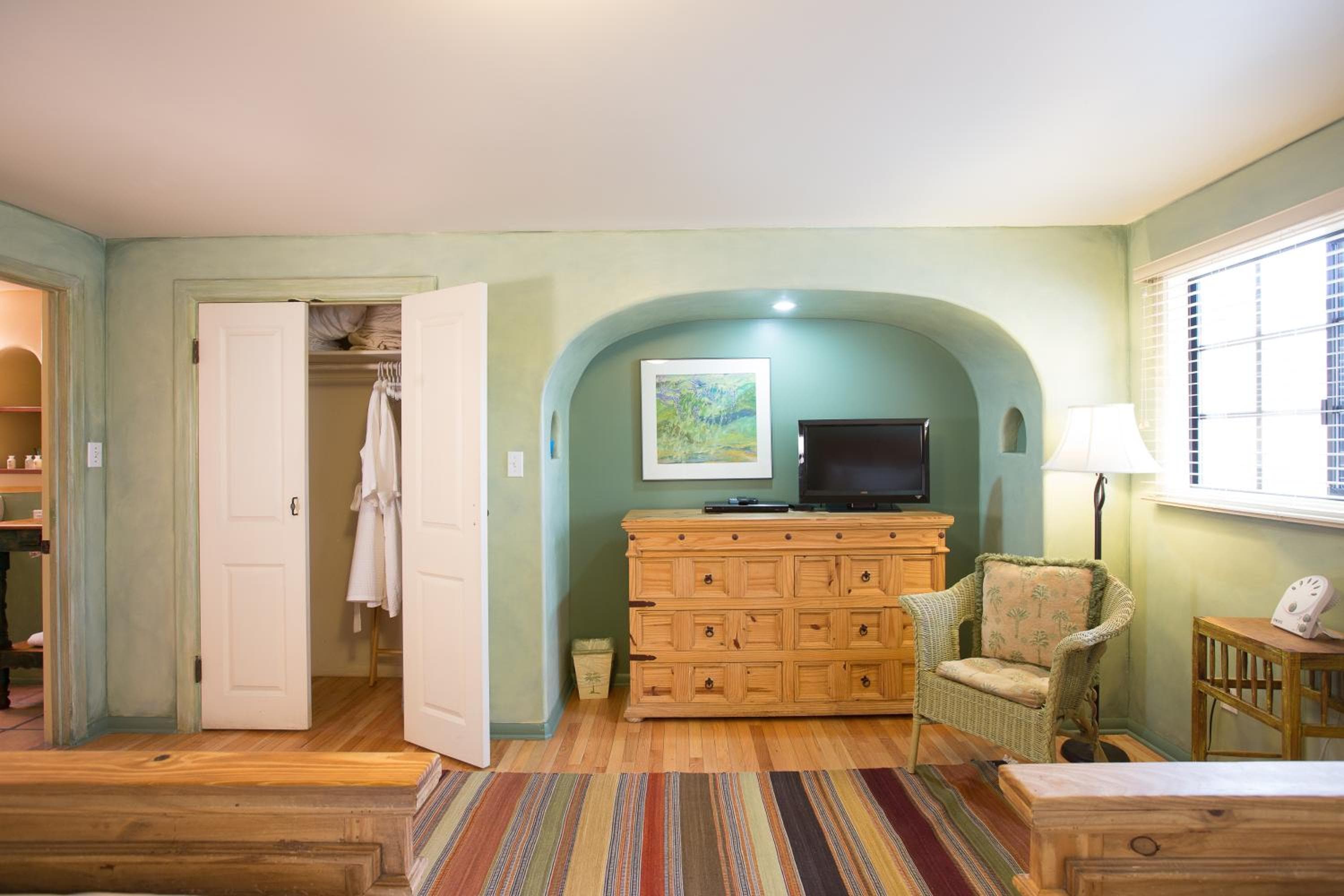 Blue Iguana Inn