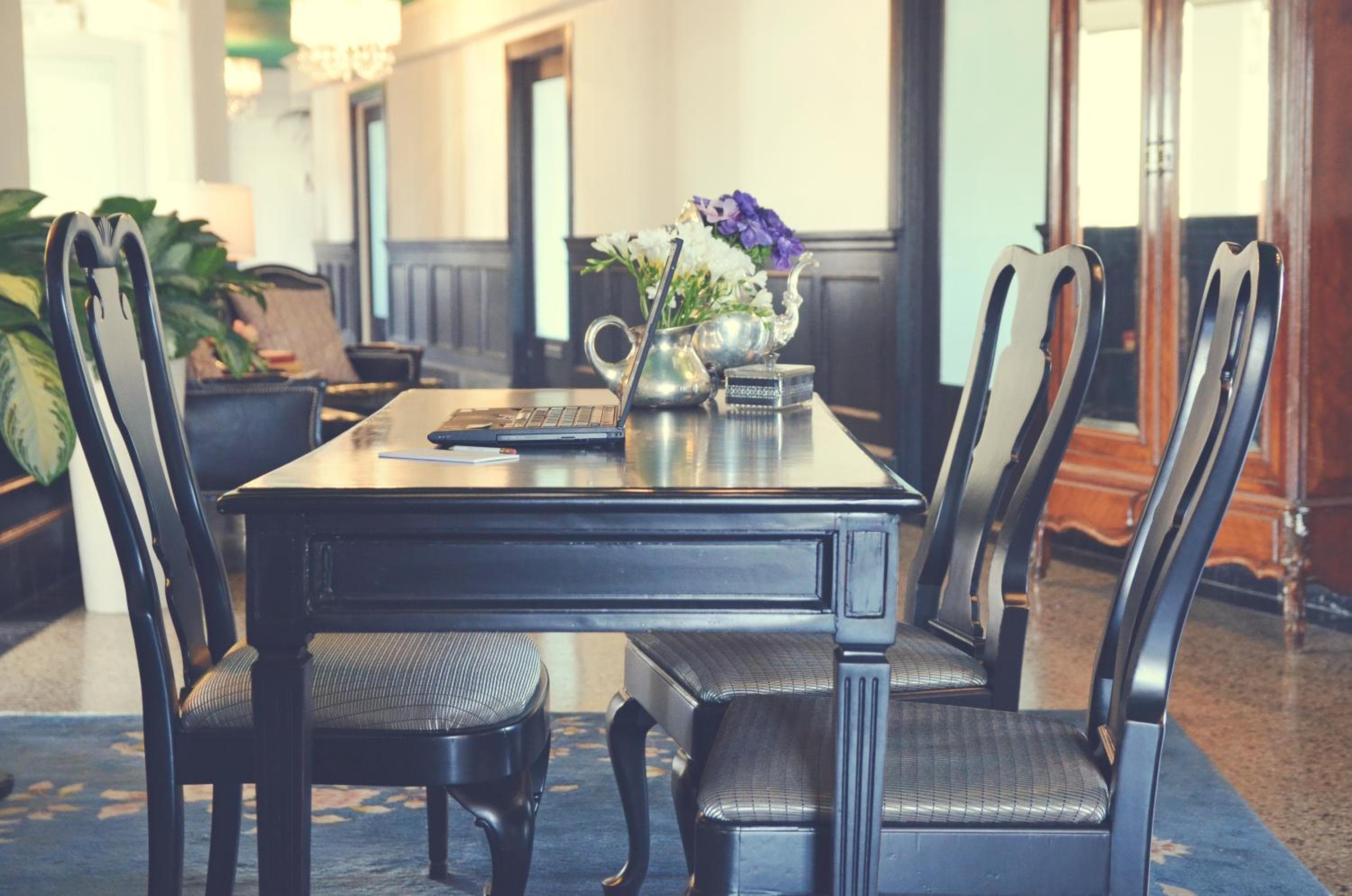 Culver Hotel