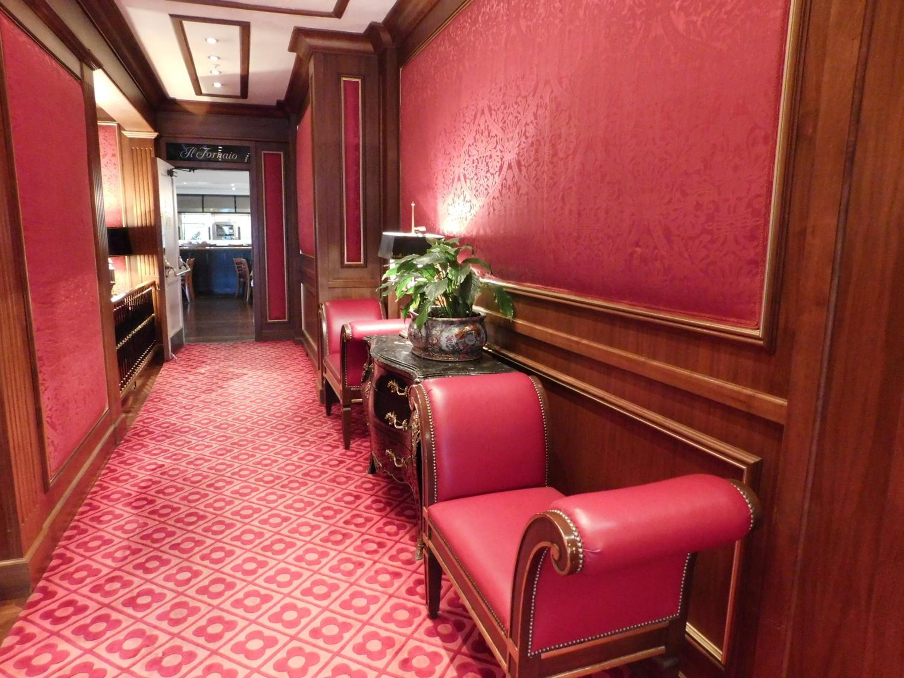 Pine Inn
