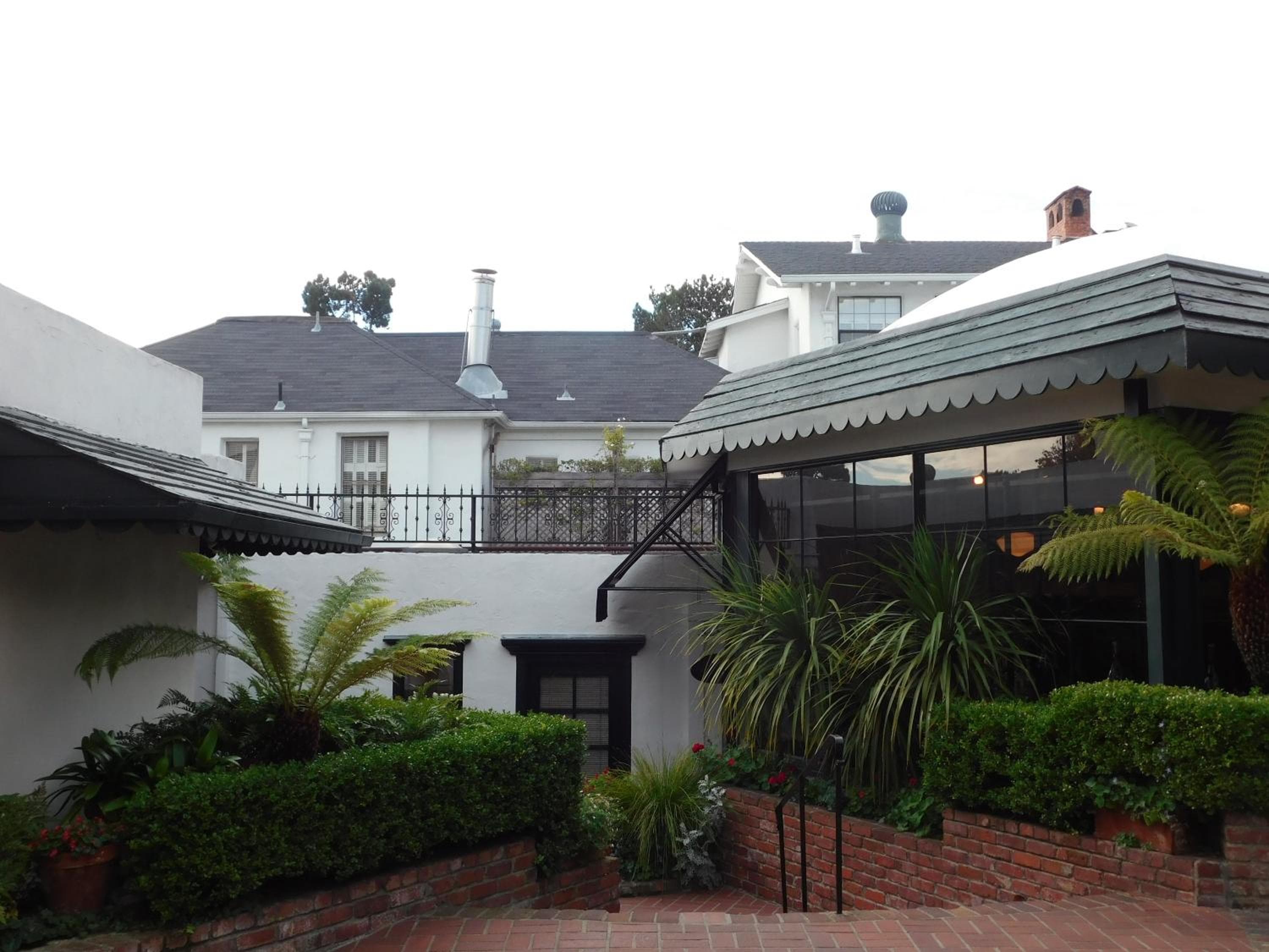 Pine Inn