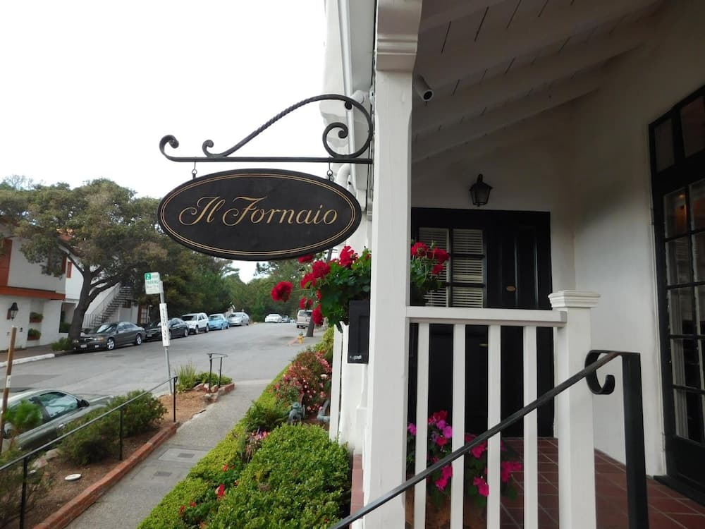 Pine Inn